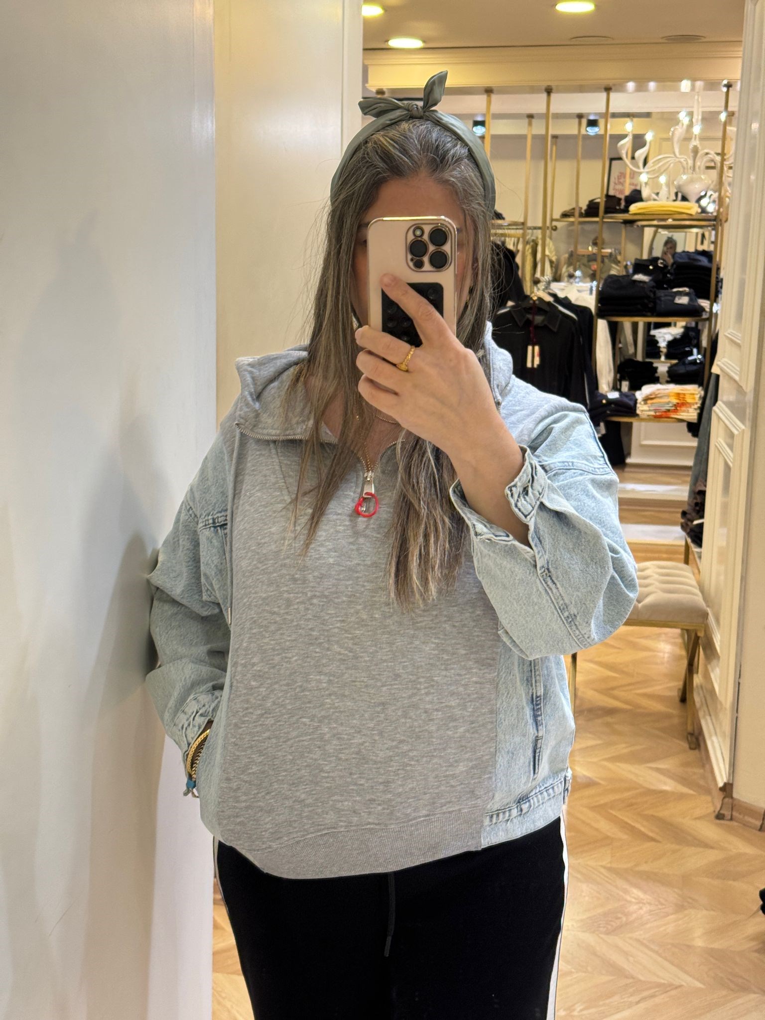 Gri Kapüşonlu Denim Detaylı Sweat