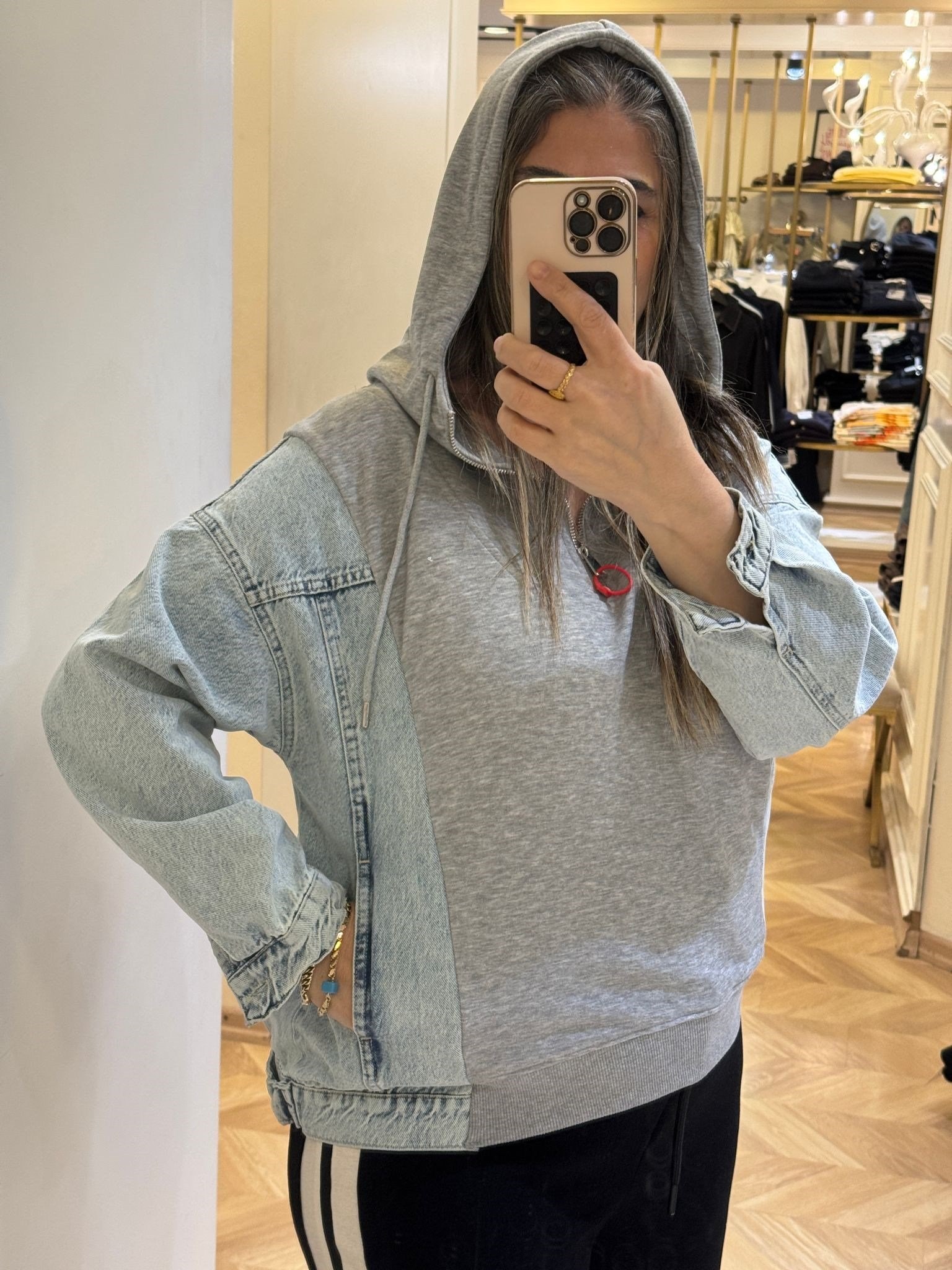 Gri Kapüşonlu Denim Detaylı Sweat