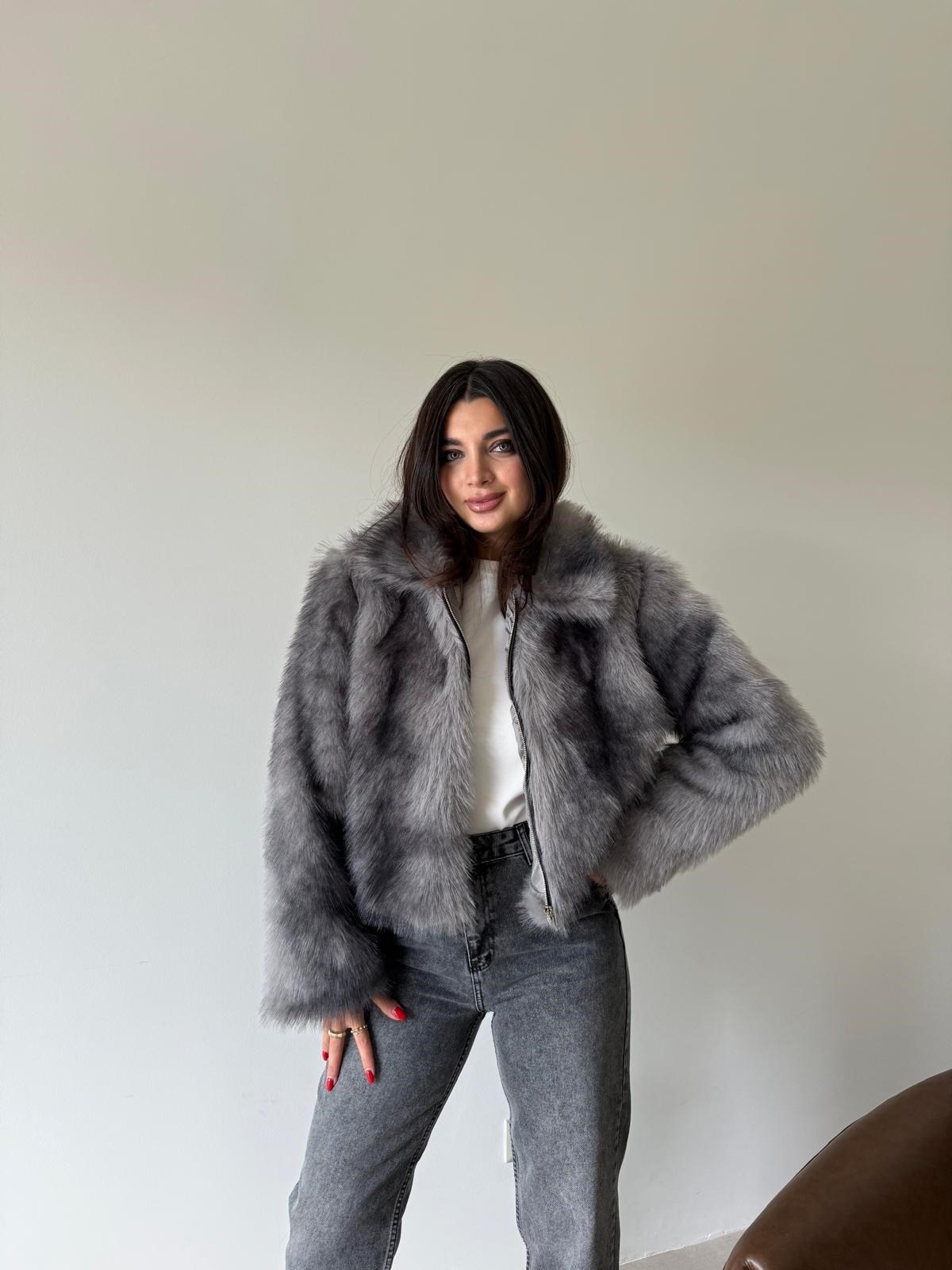 Gri Peluş Kürk