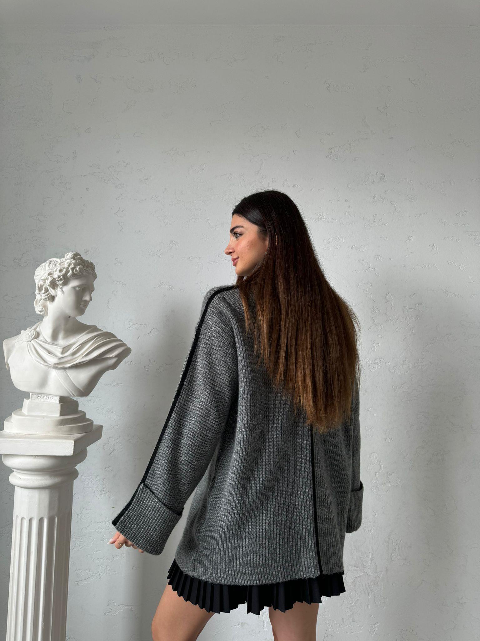 Gri Siyah Şeritli Oversize Kazak 