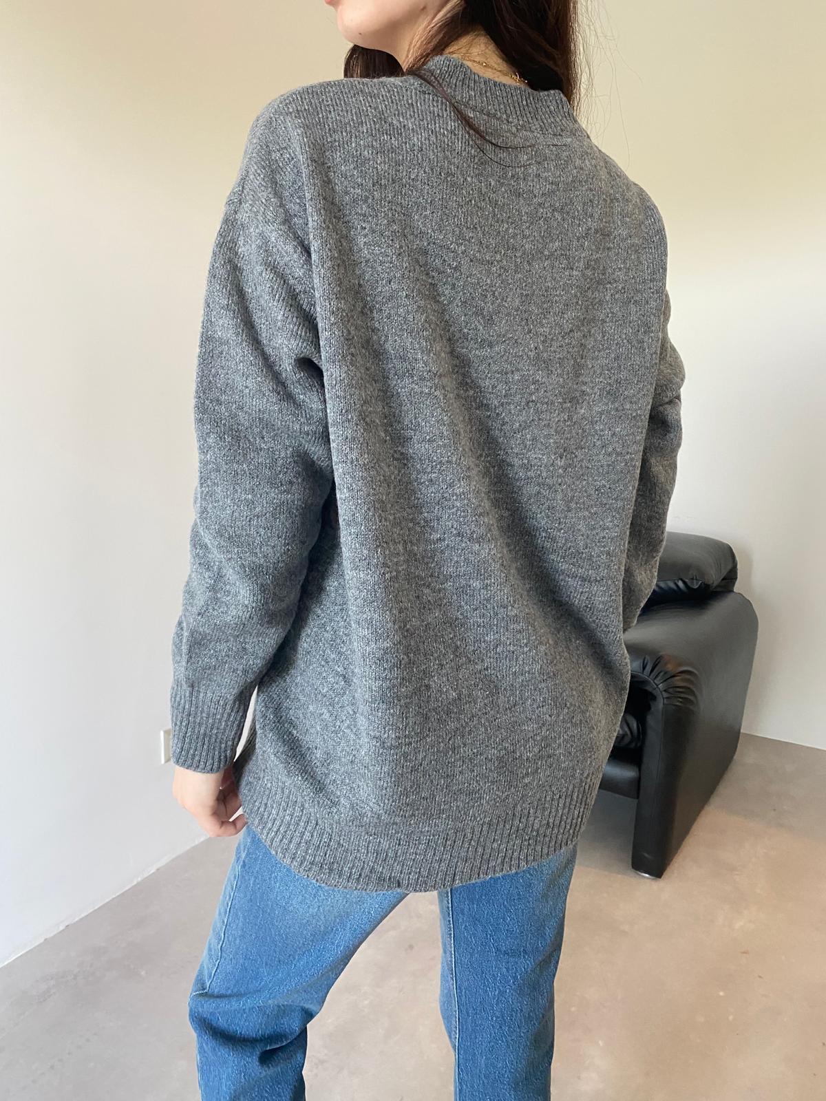 Gri V Yaka Oversize Kazak
