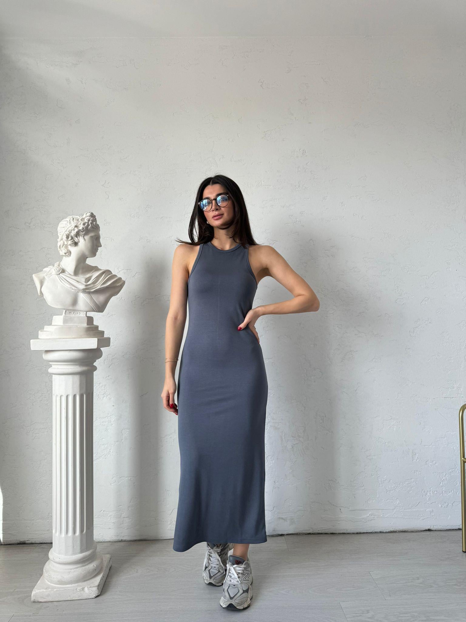 Gri Yırtmaçlı Basic Elbise