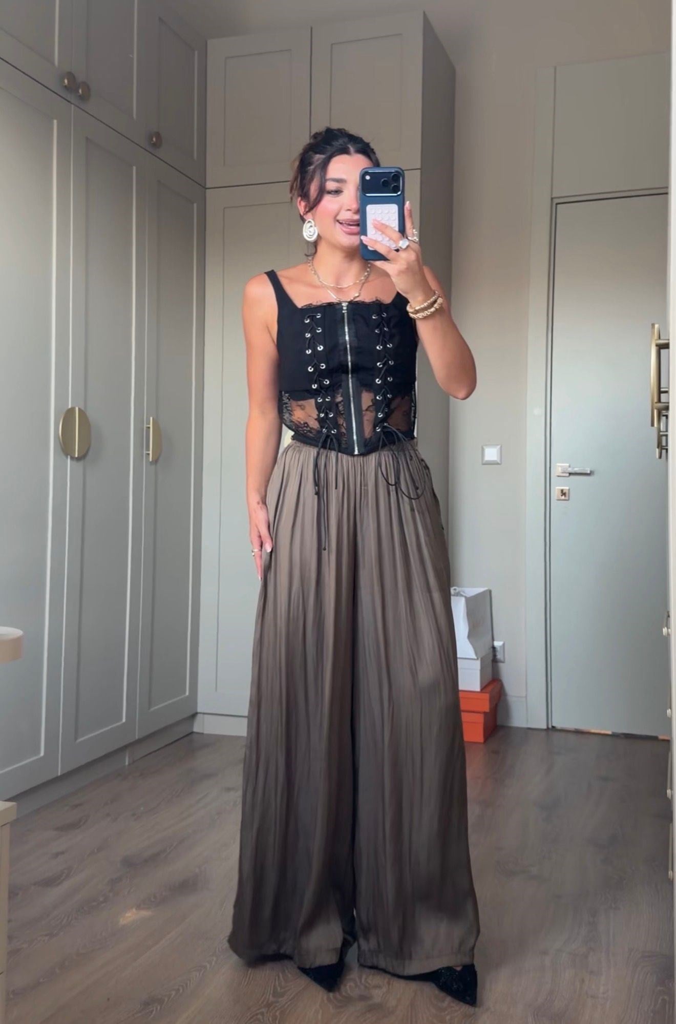 Haki  Beli Lastikli Bol Paça Pantolon