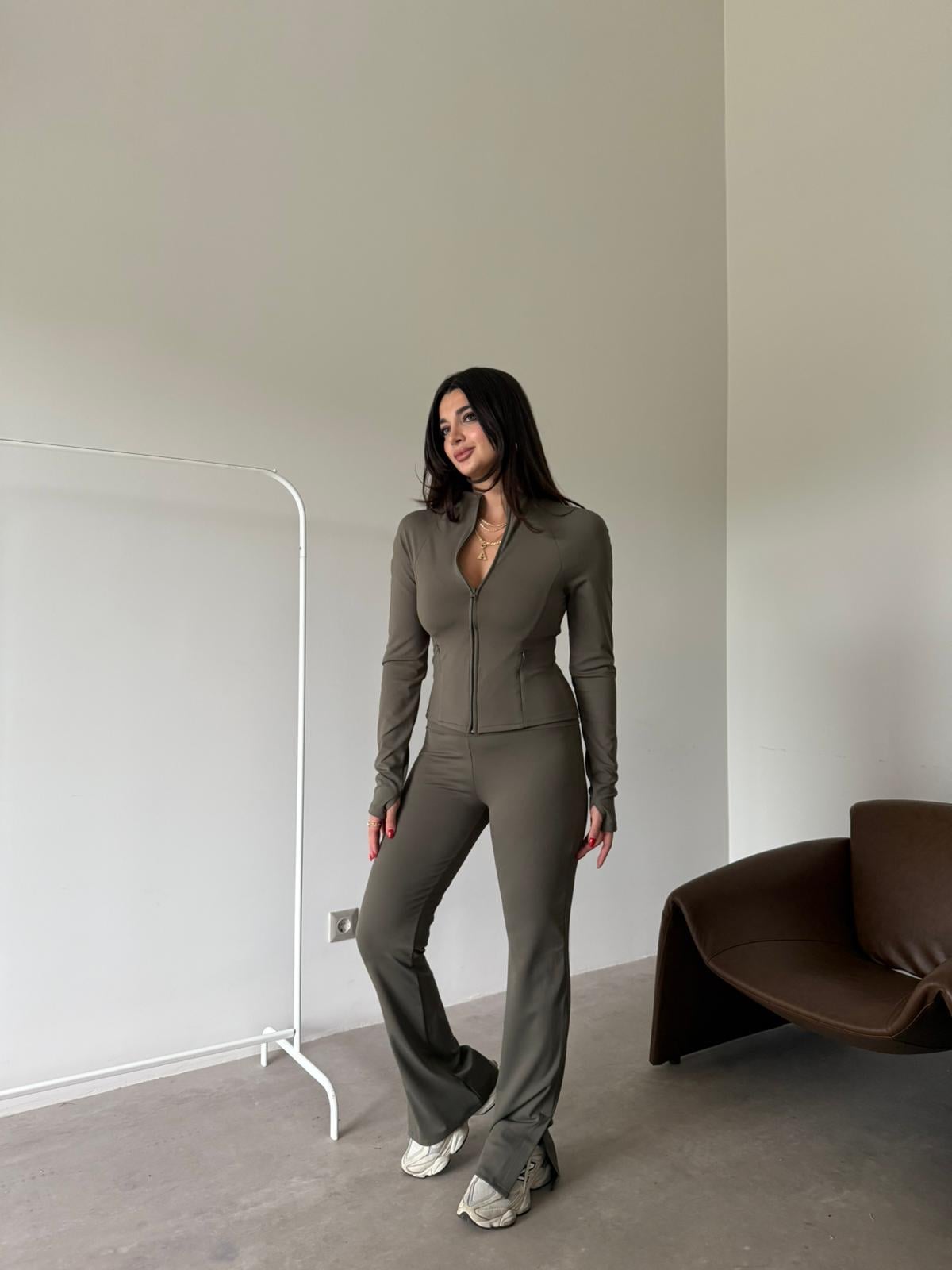 Haki Comfortlux Likralı Takım