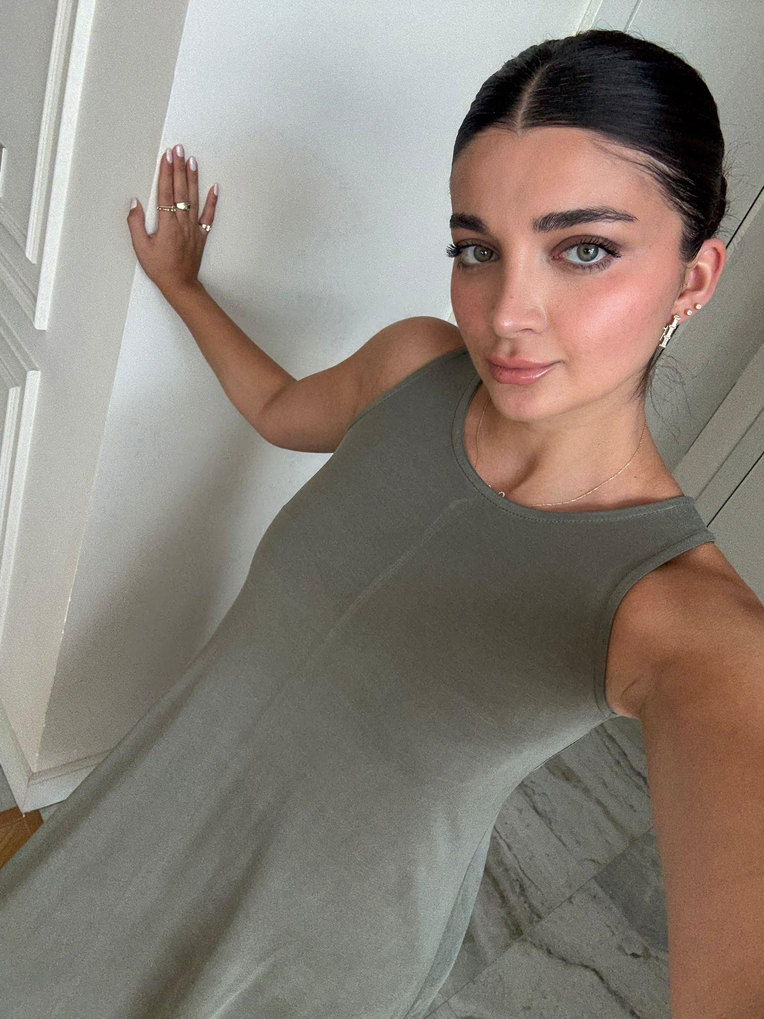 Haki Sıfır Kol Basic Modal Elbise