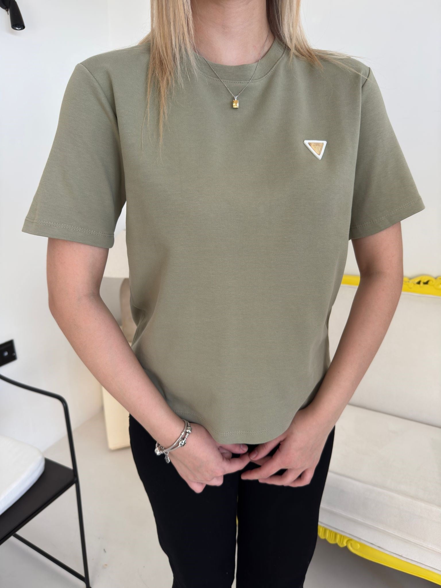 Haki Üçgen Marka Model Basic Tişört