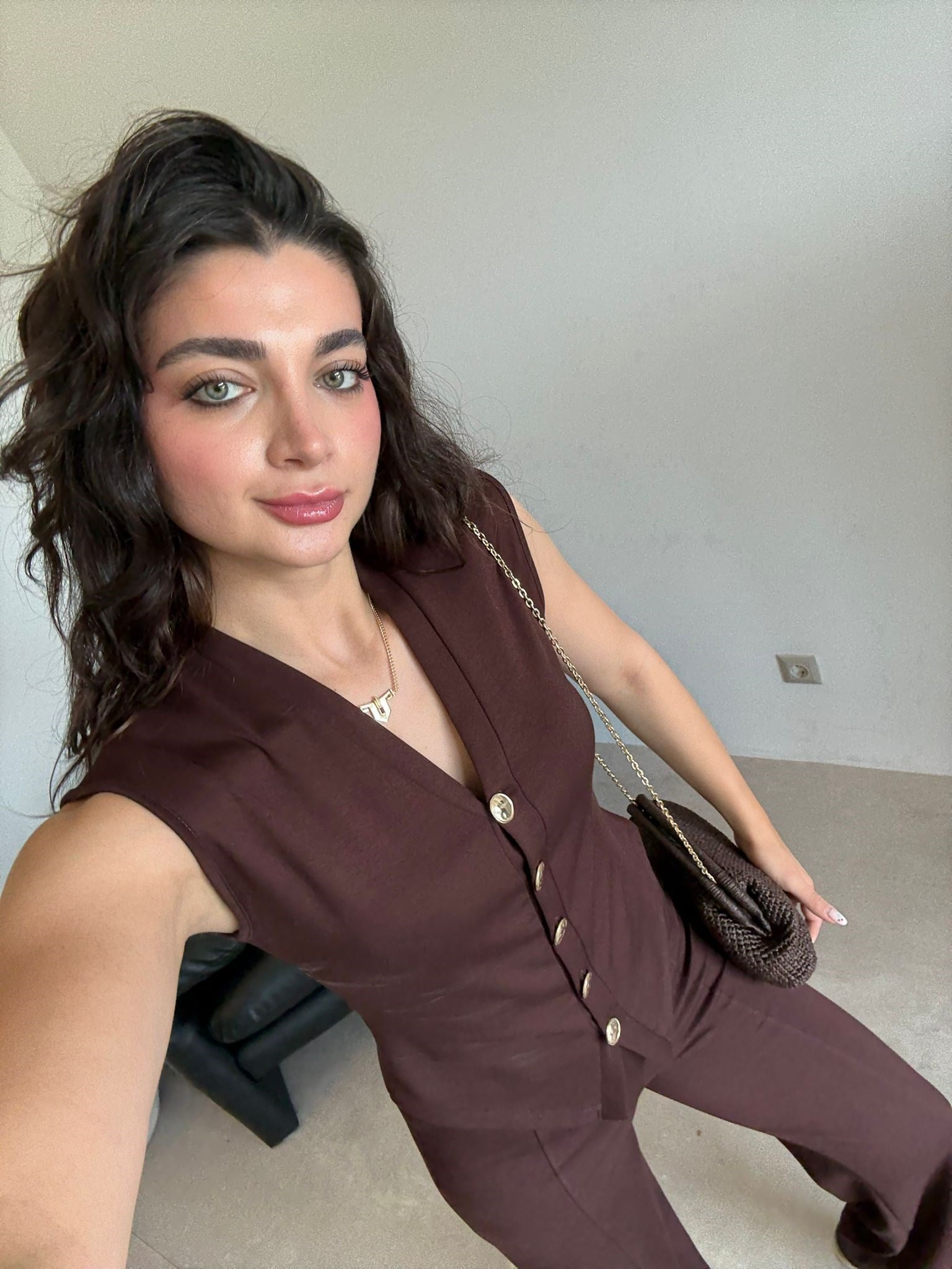 Kahve Biyeli Gold Düğmeli Yelek Takım