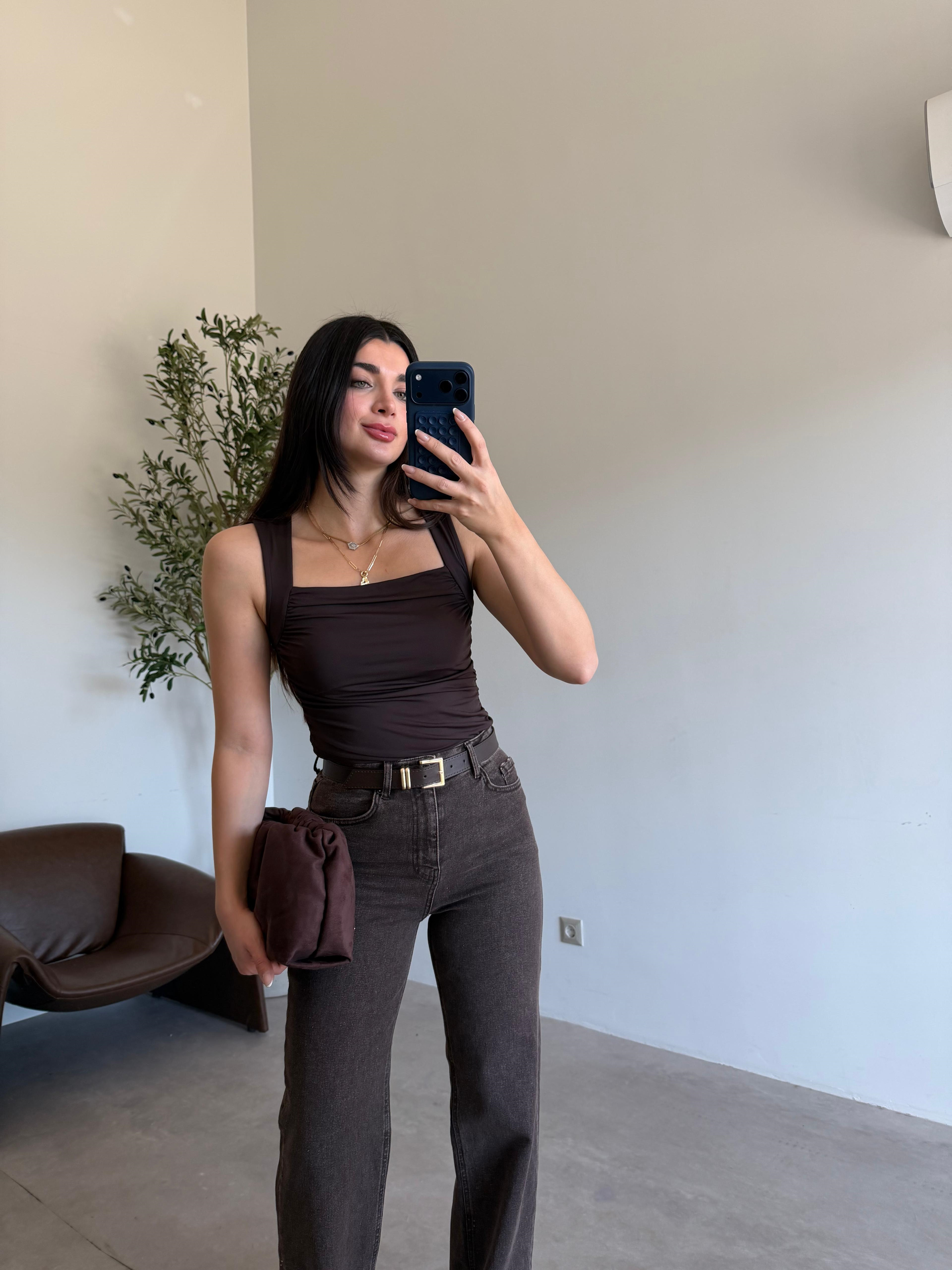 Kahve Kare Yaka Drapeli Likralı Bluz
