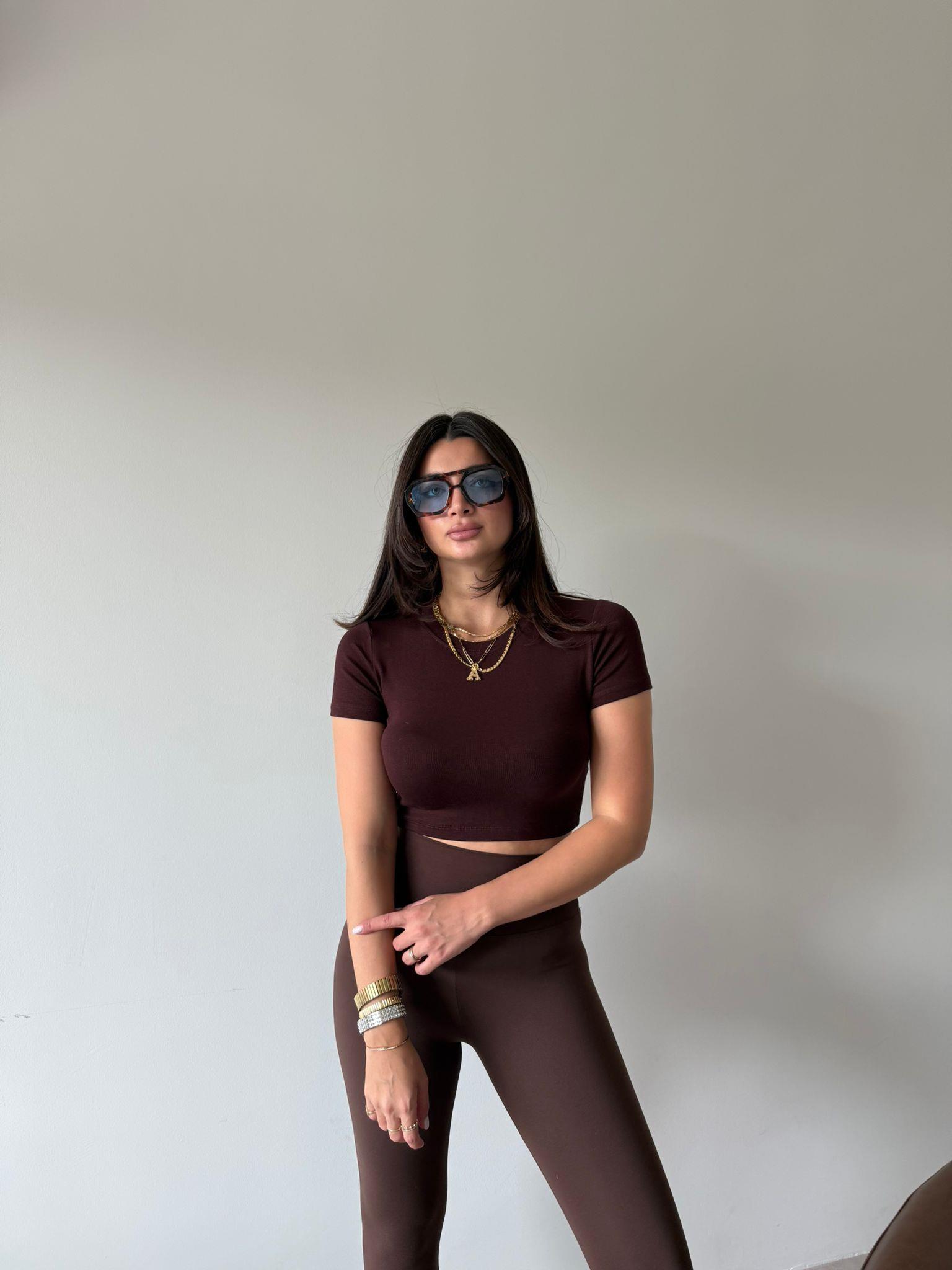 Kahve Likralı Esnek Leo Crop Tişört