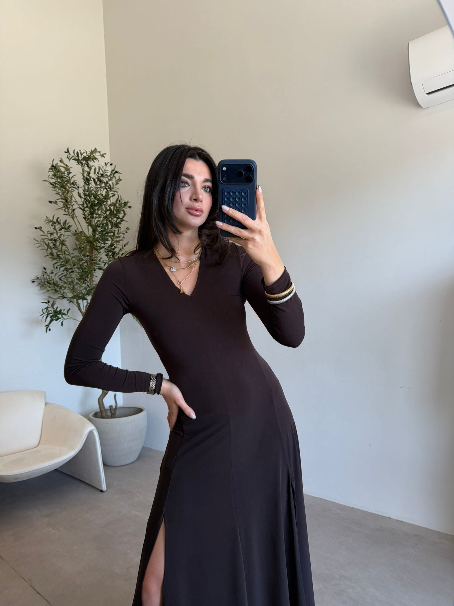 Kahve Likralı Yırtmaçlı Uzun Elbise