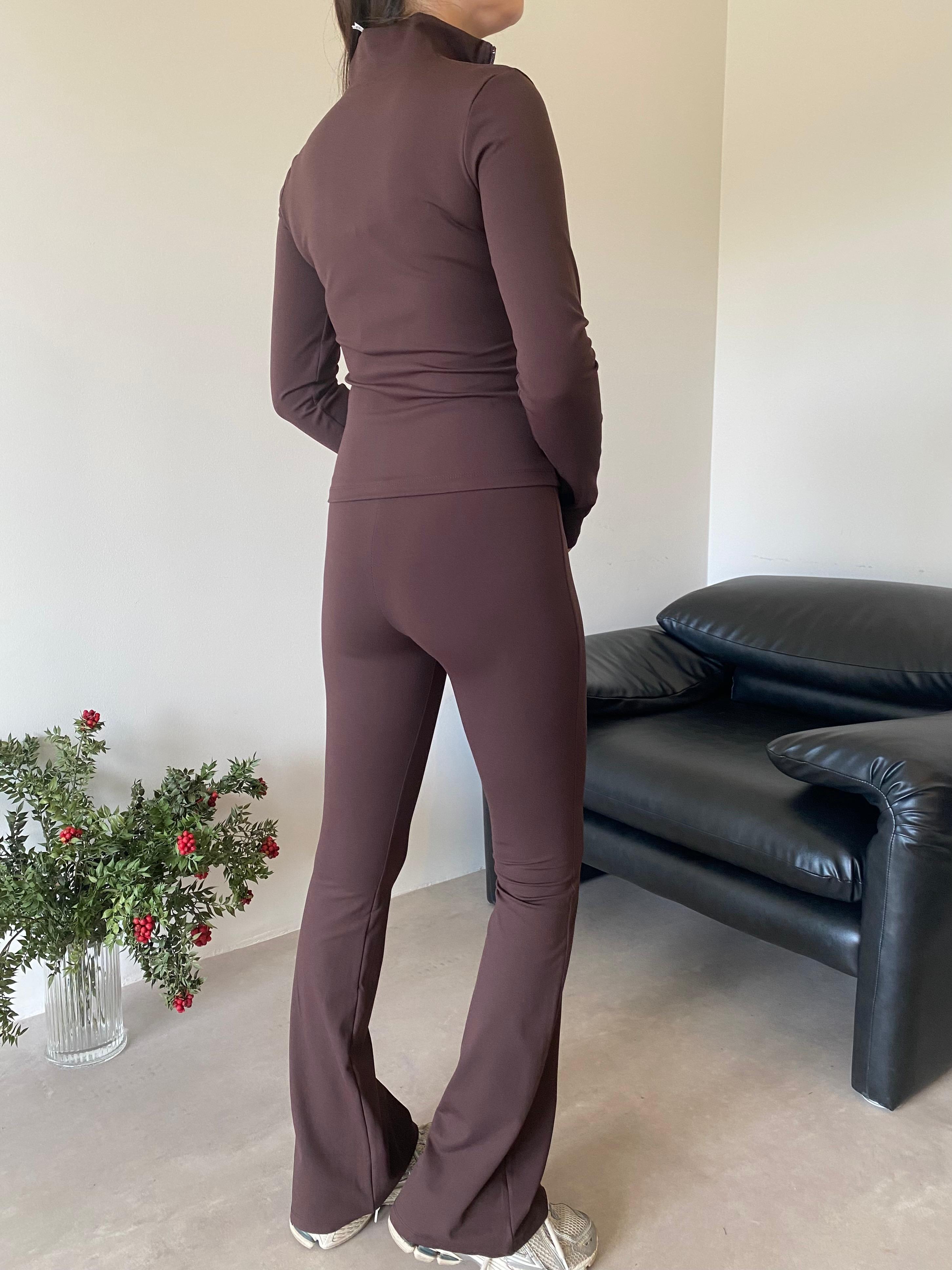 Kahve Logolu Comfortlux Takım