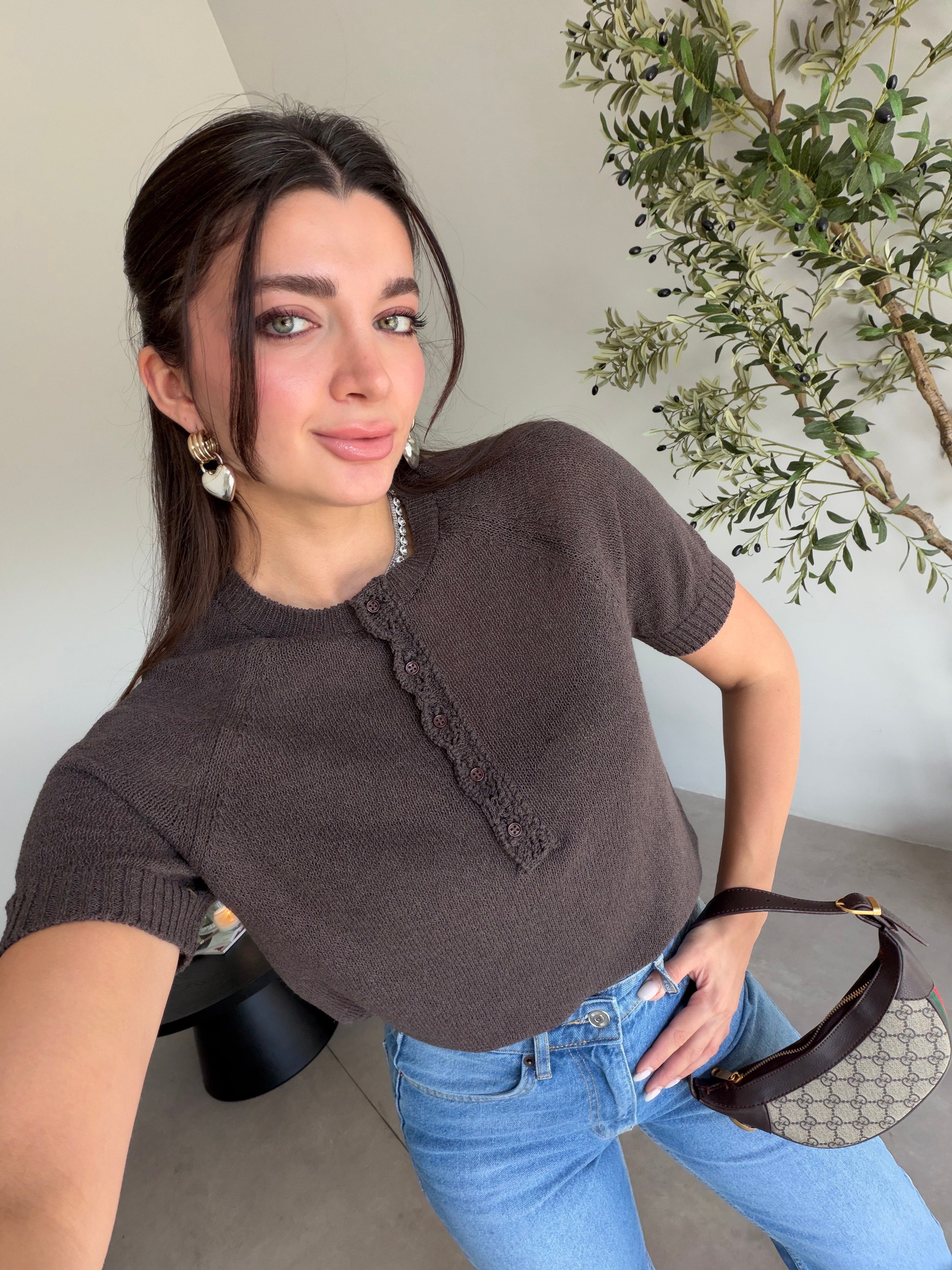 Kahve Önü Düğmeli Kısa Kol Kazak