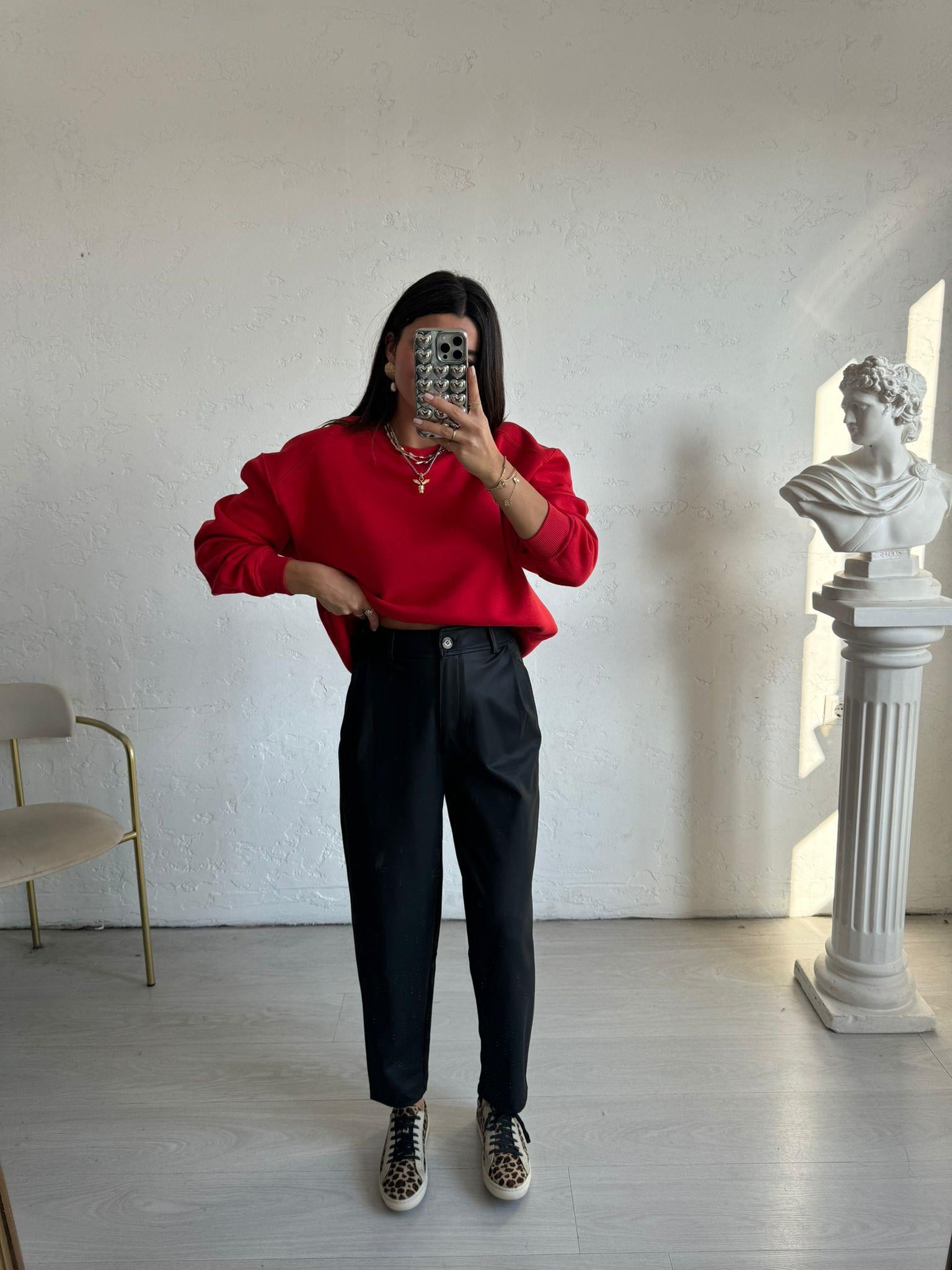 Kırmızı Dikiş Detaylı Sweat