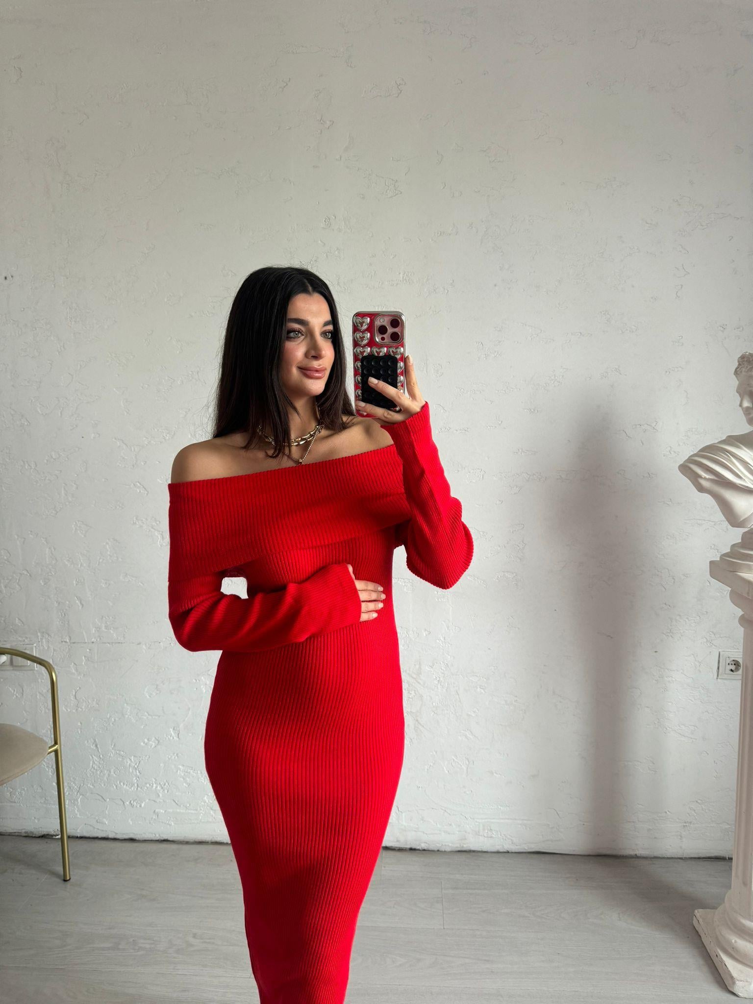 Kırmızı Madonna Yaka Triko Elbise