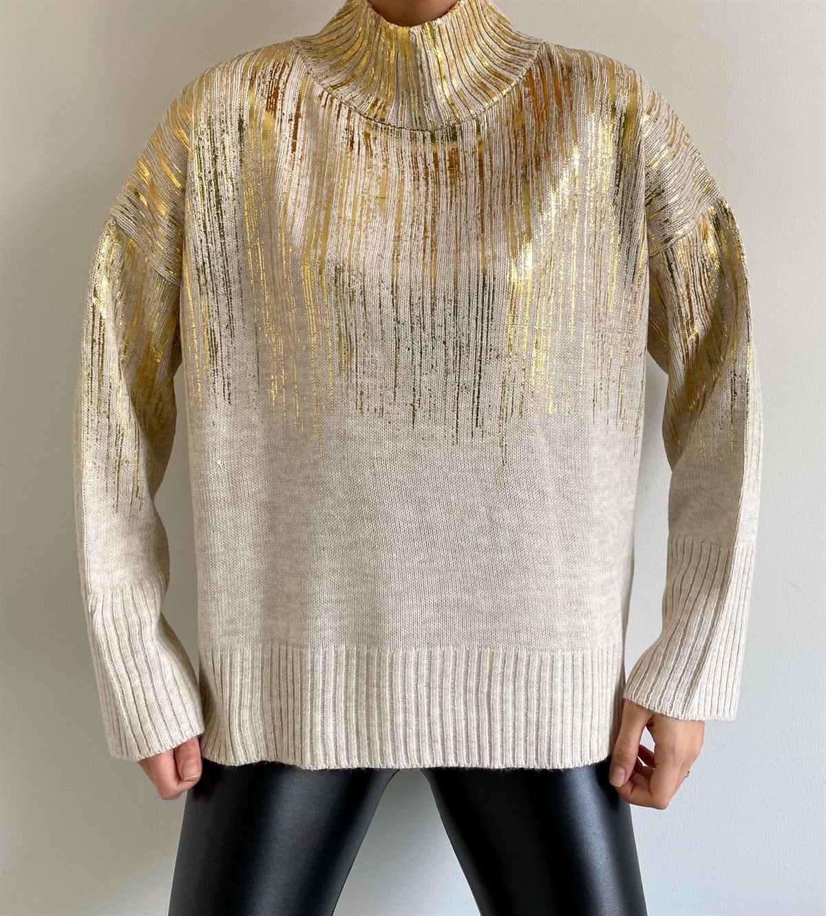 Krem Gold Desenli Kazak