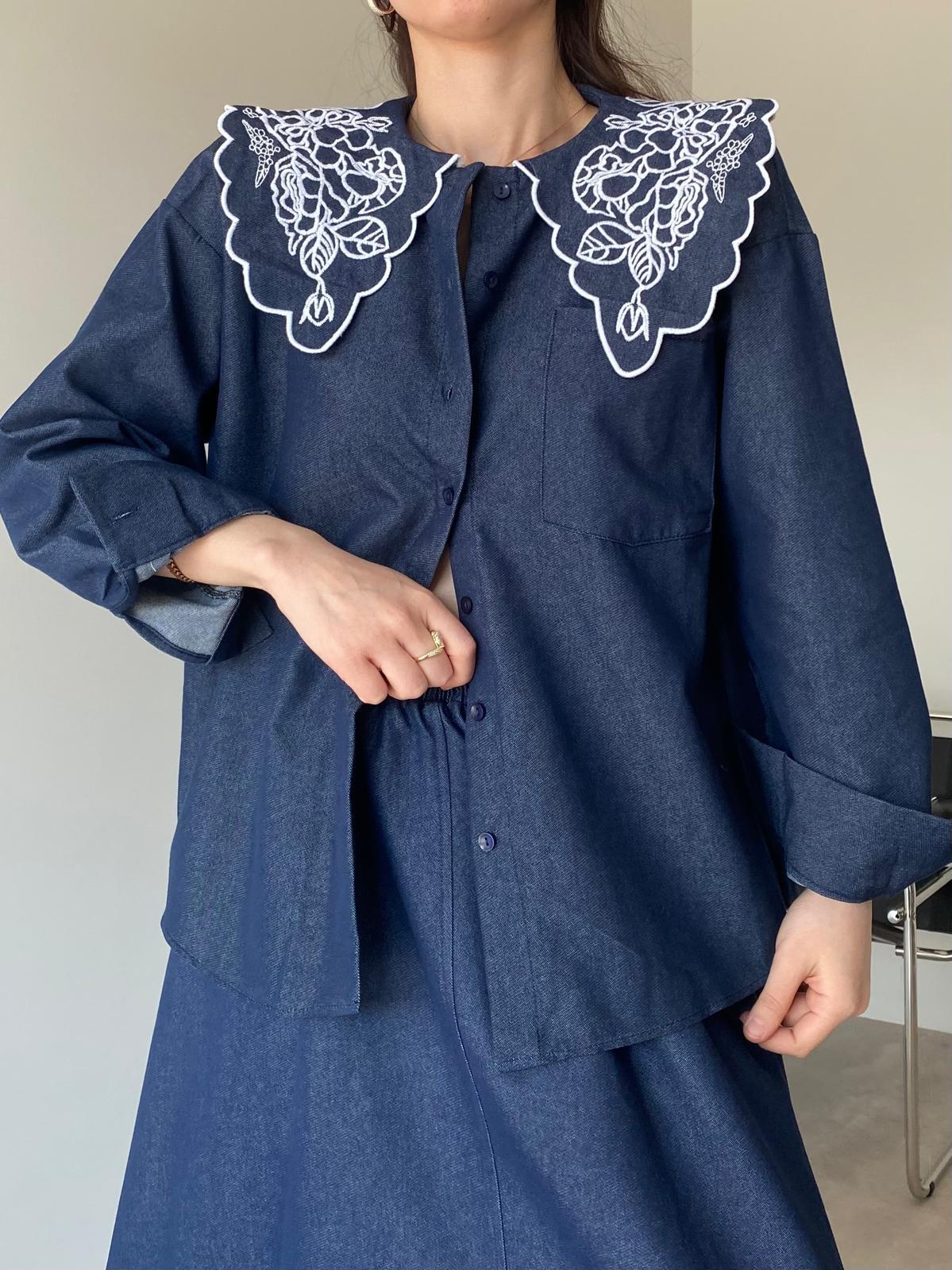 Lacivert Bebe Yaka Nakışlı Denim Gömlek