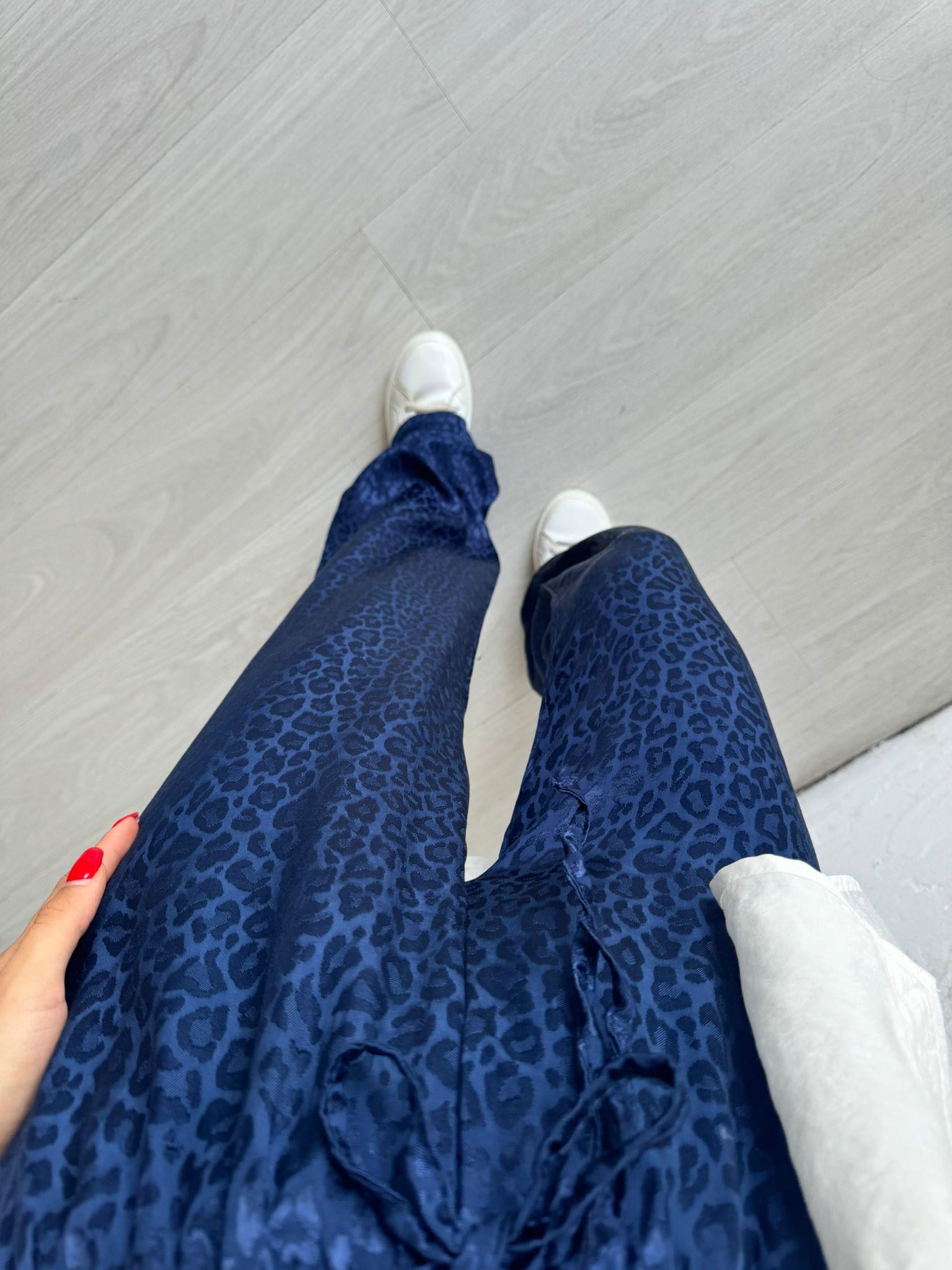 Lacivert Kendinden Desenli Jakarlı Pantolon