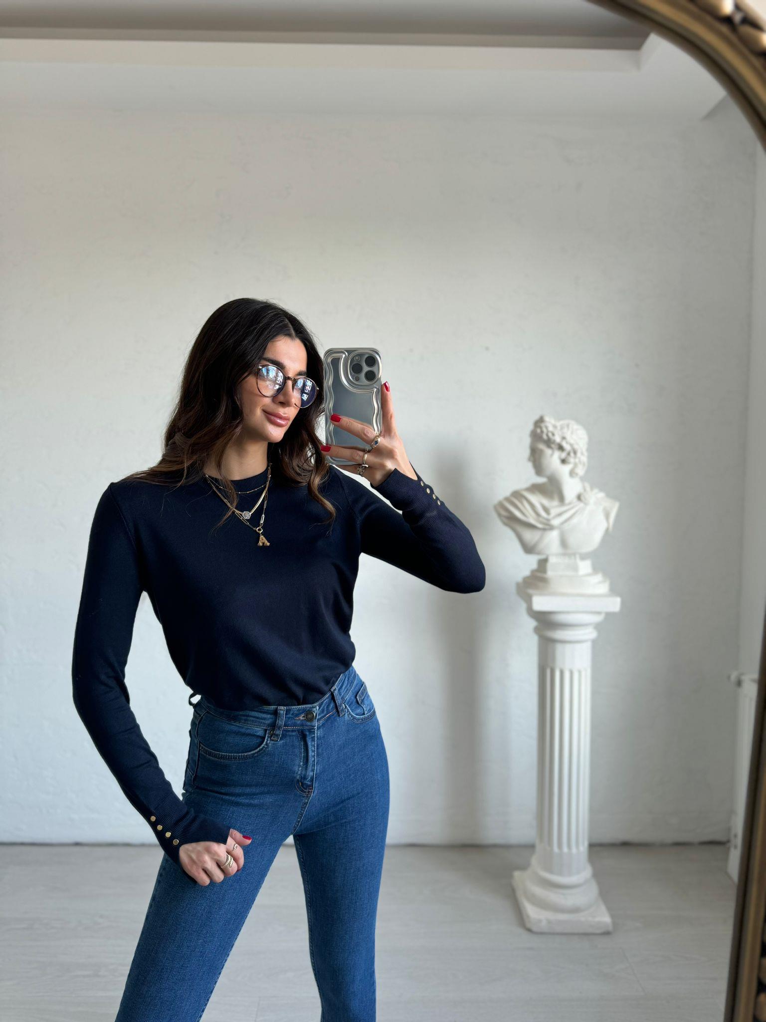 Lacivert Kol Detaylı Triko Bluz