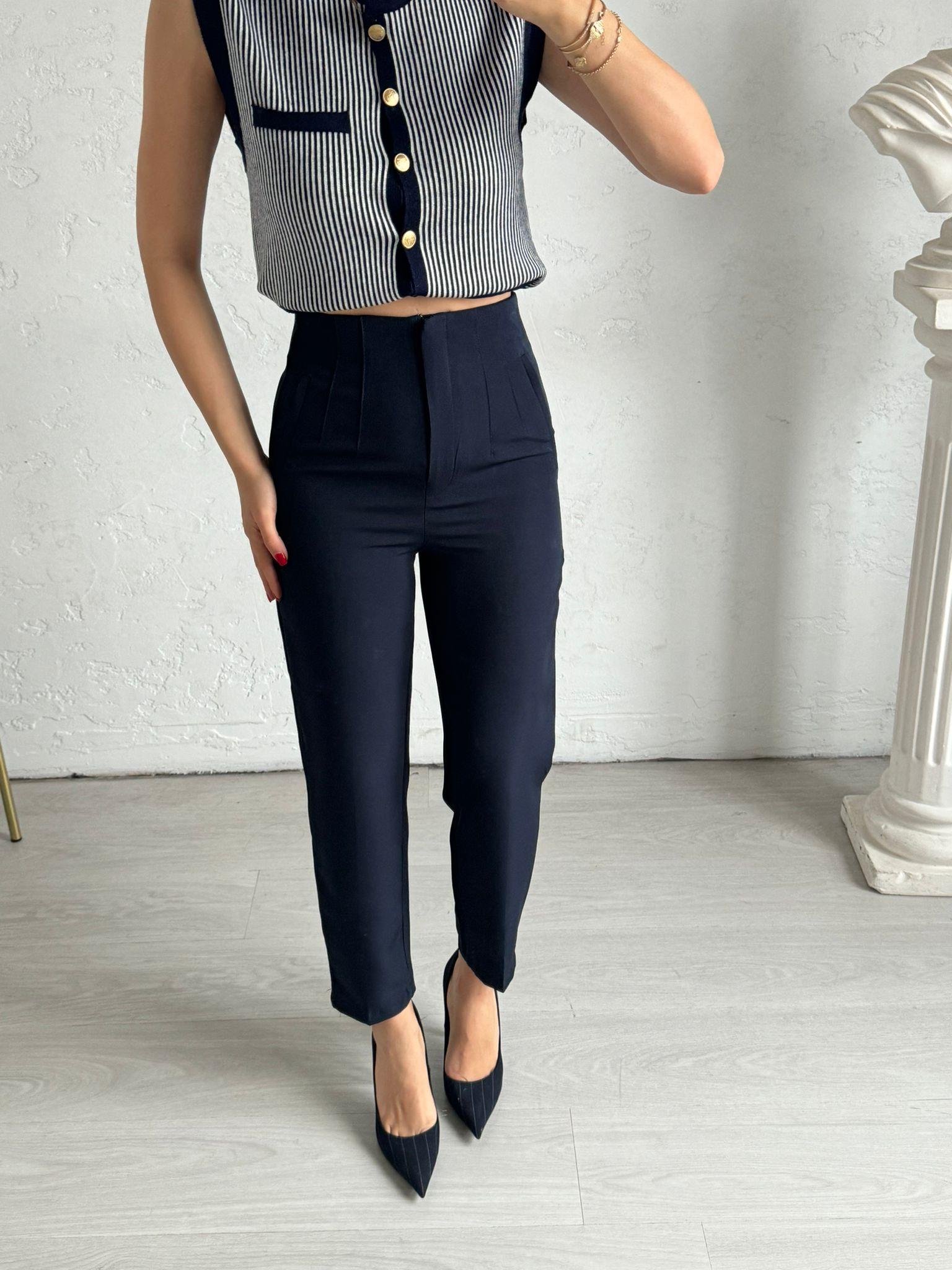Lacivert Pens Detaylı Havuç Pantolon