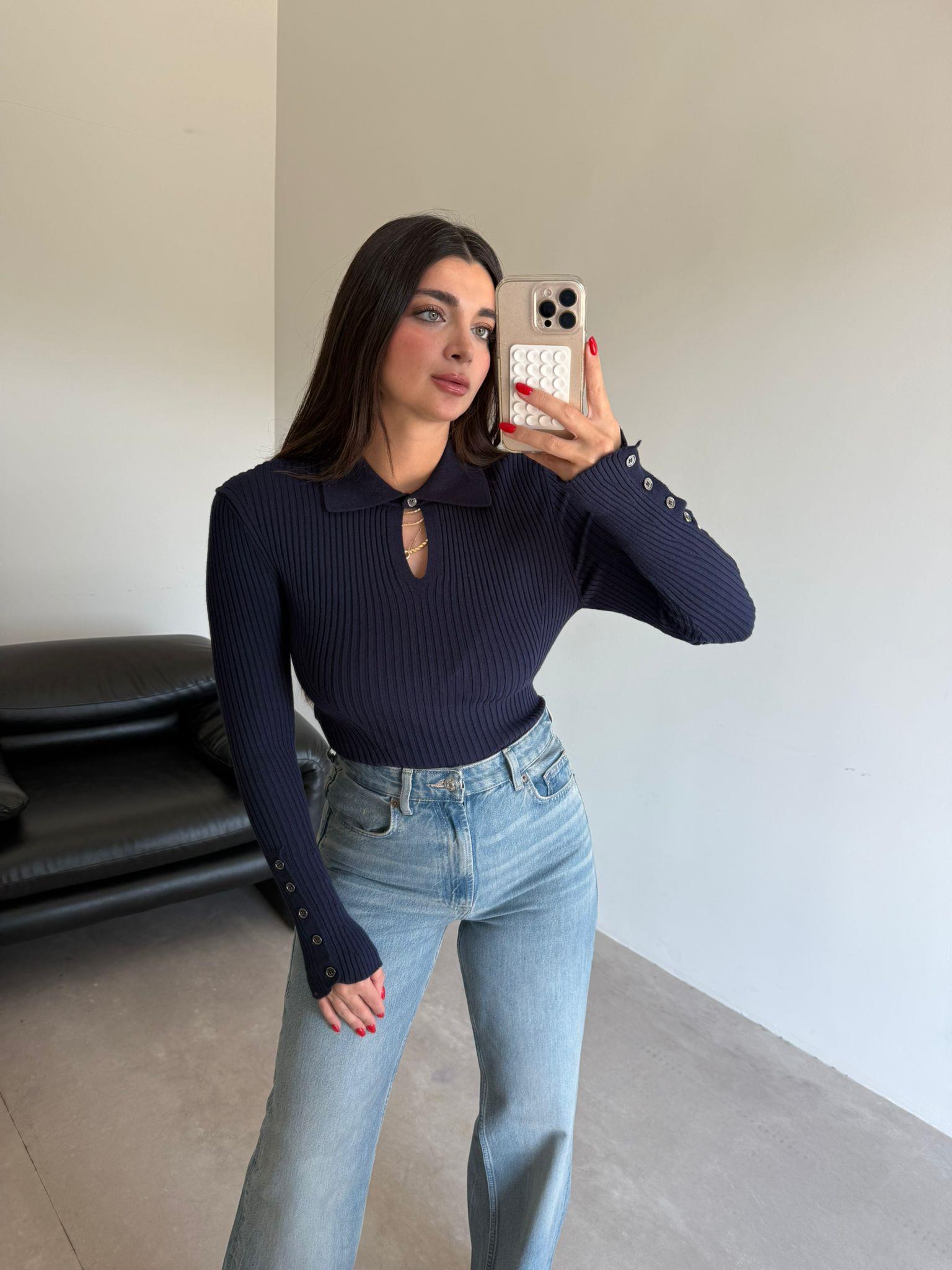 Lacivert Yaka Kol Detaylı Triko Bluz