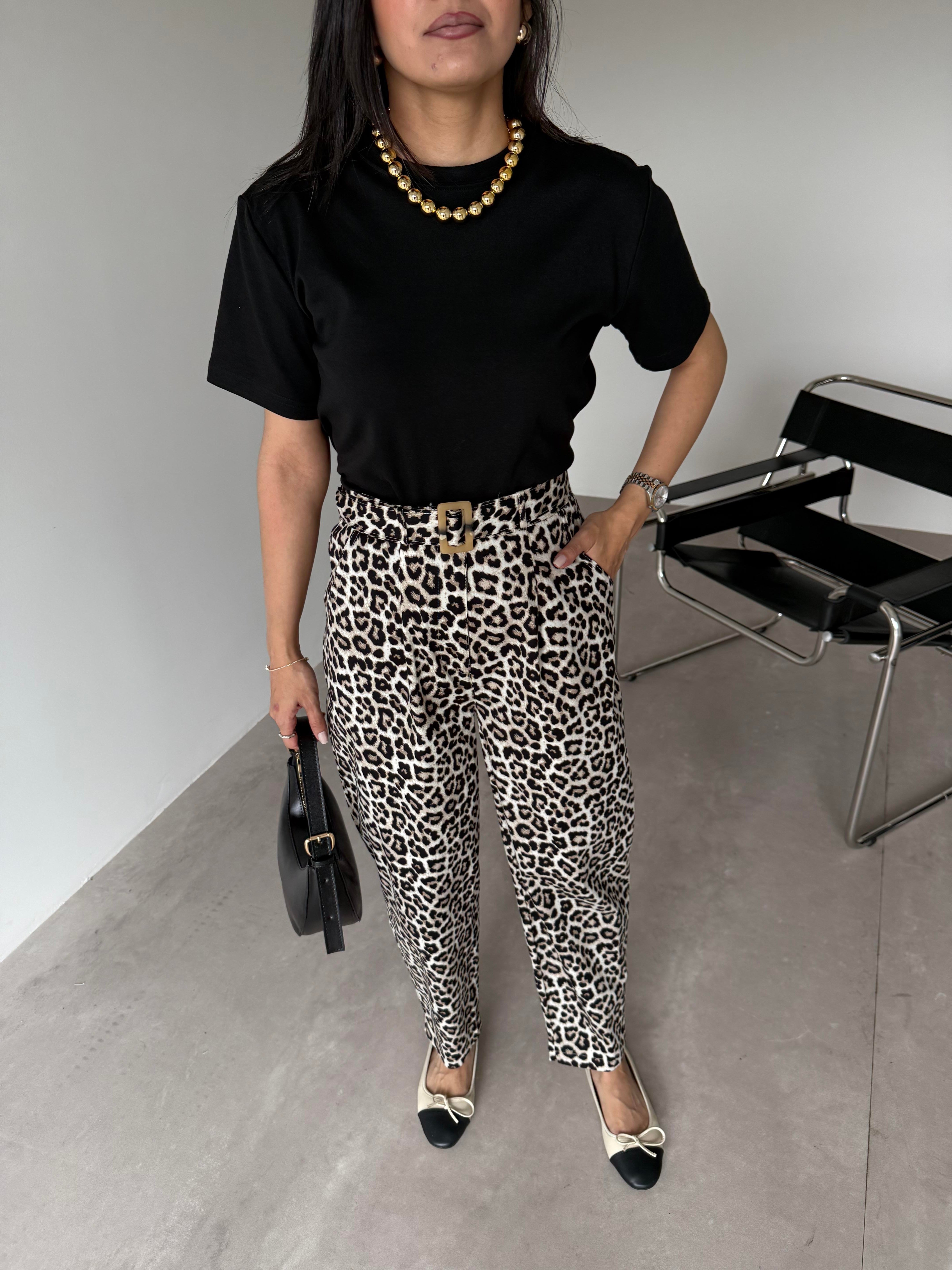 Leopar Desenli Kemerli Pantolon