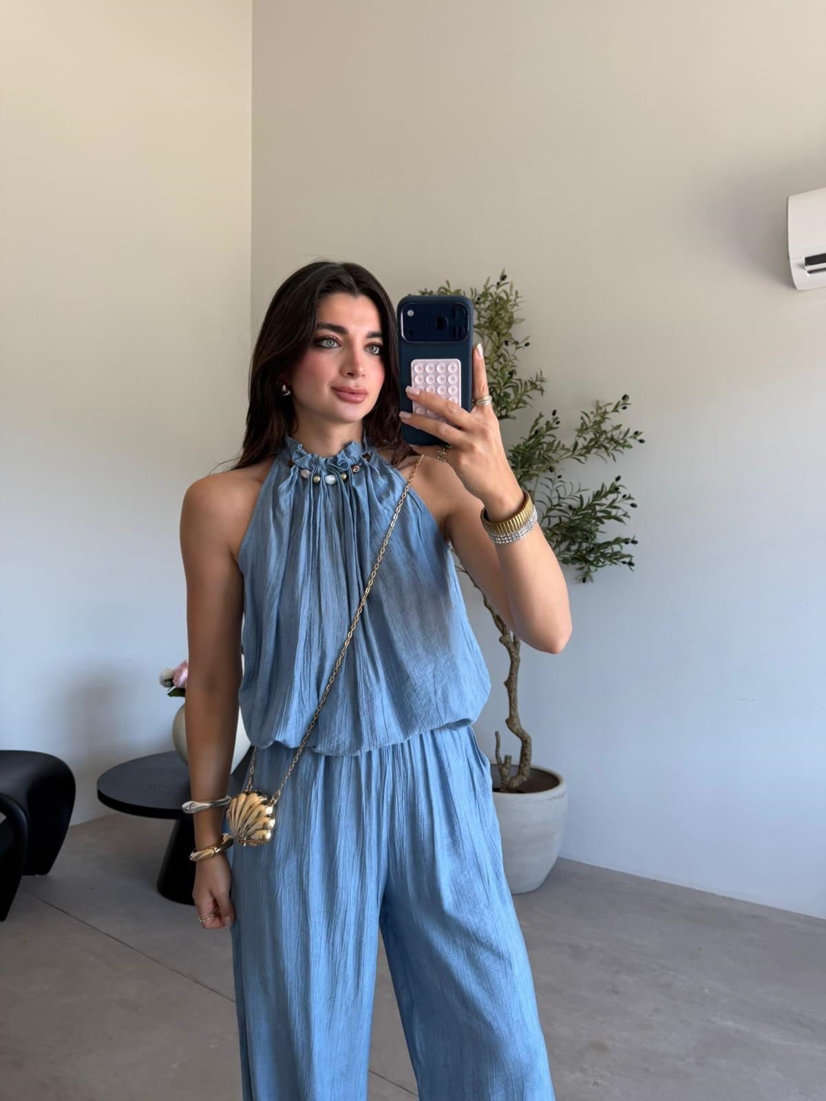 Mavi Aksesuar Detaylı Halter Yaka Takım