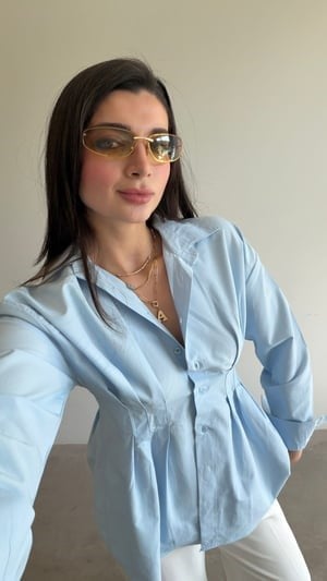 Mavi Pens Detaylı Pileli Gömlek