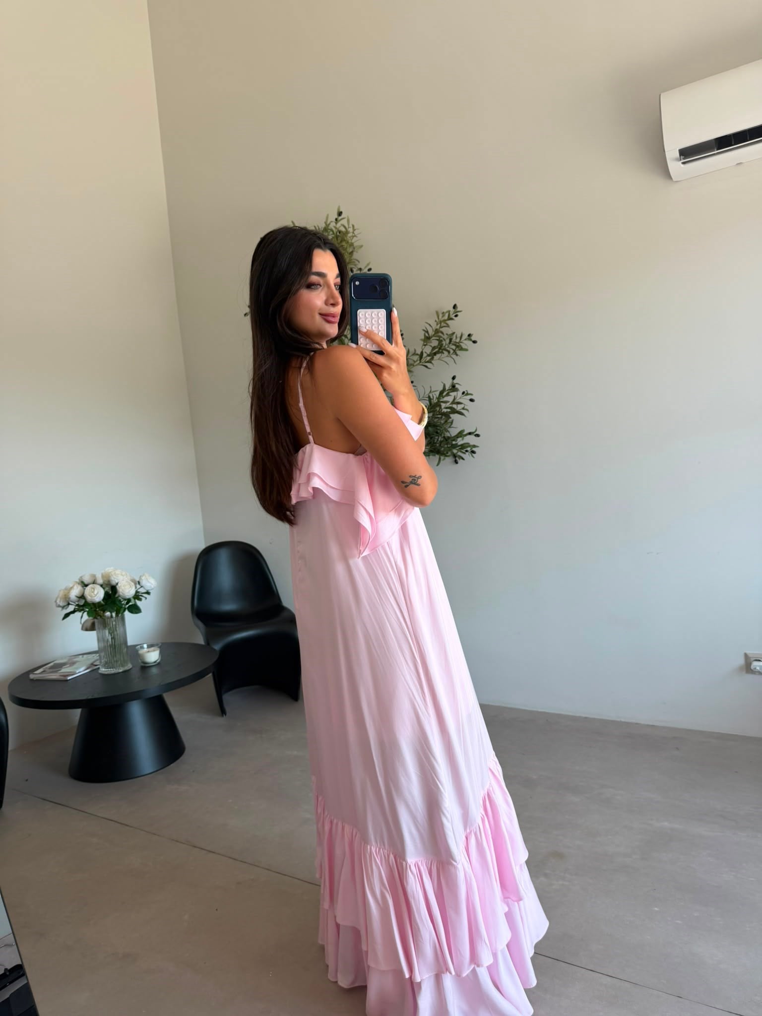 Pembe Fırfırlı Askılı Elbise