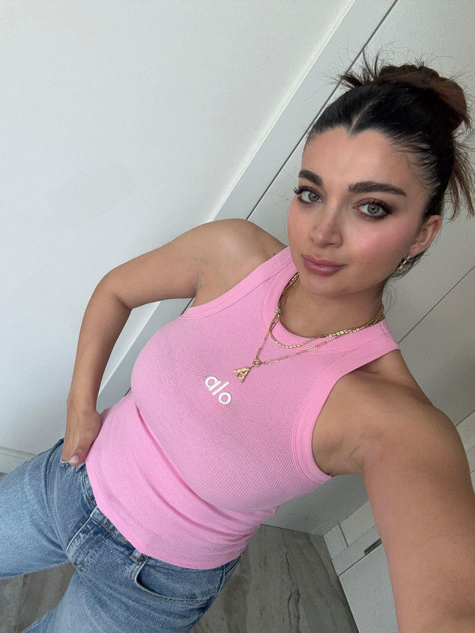 Pembe Halter Yaka Logolu Crop