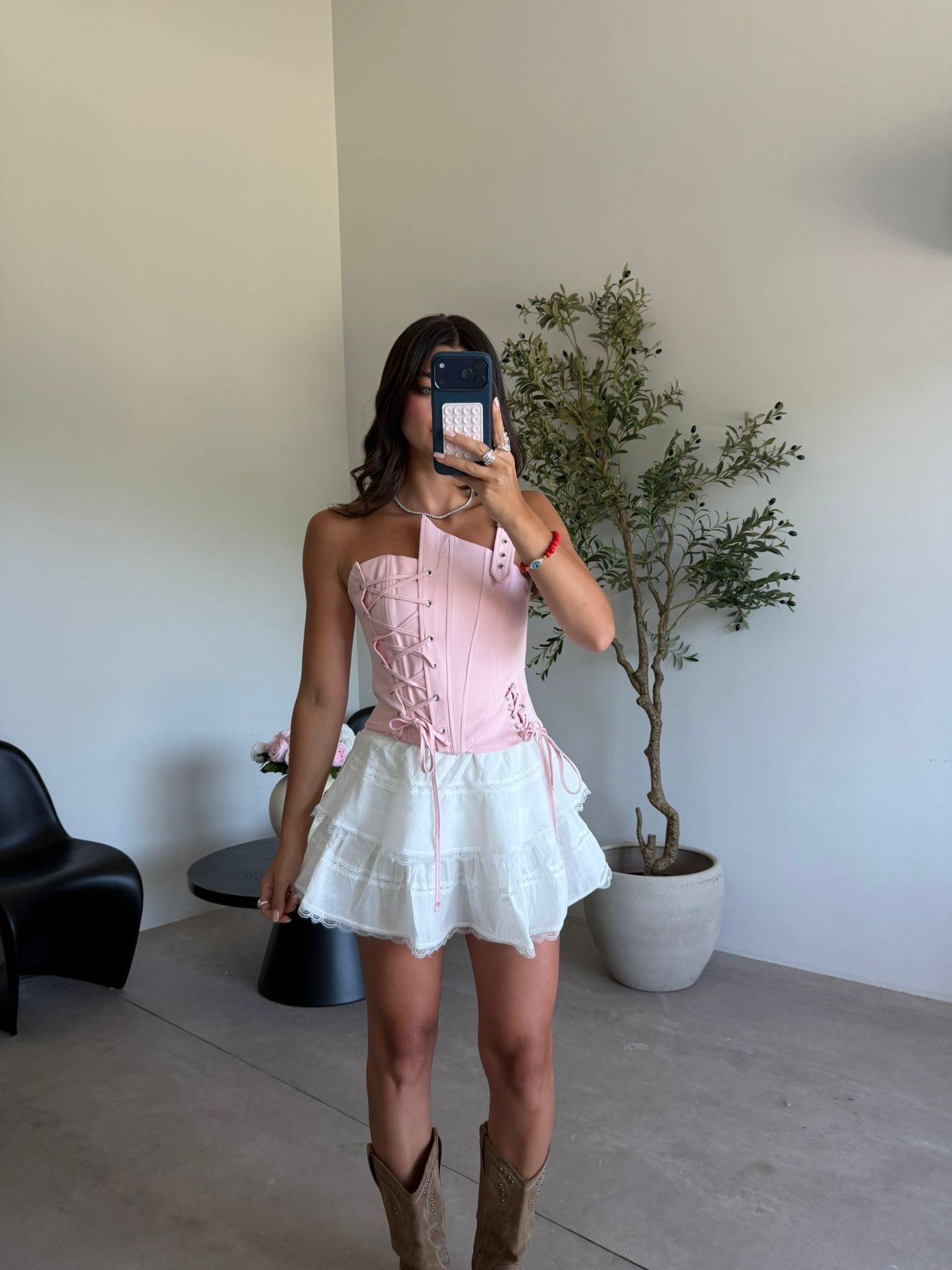 Pembe Kemer Detaylı İpli Korse