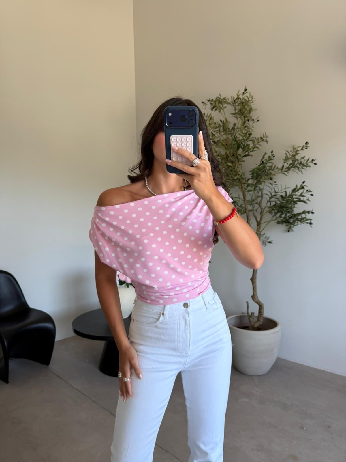 Pembe Puantiyeli Drapeli Bluz