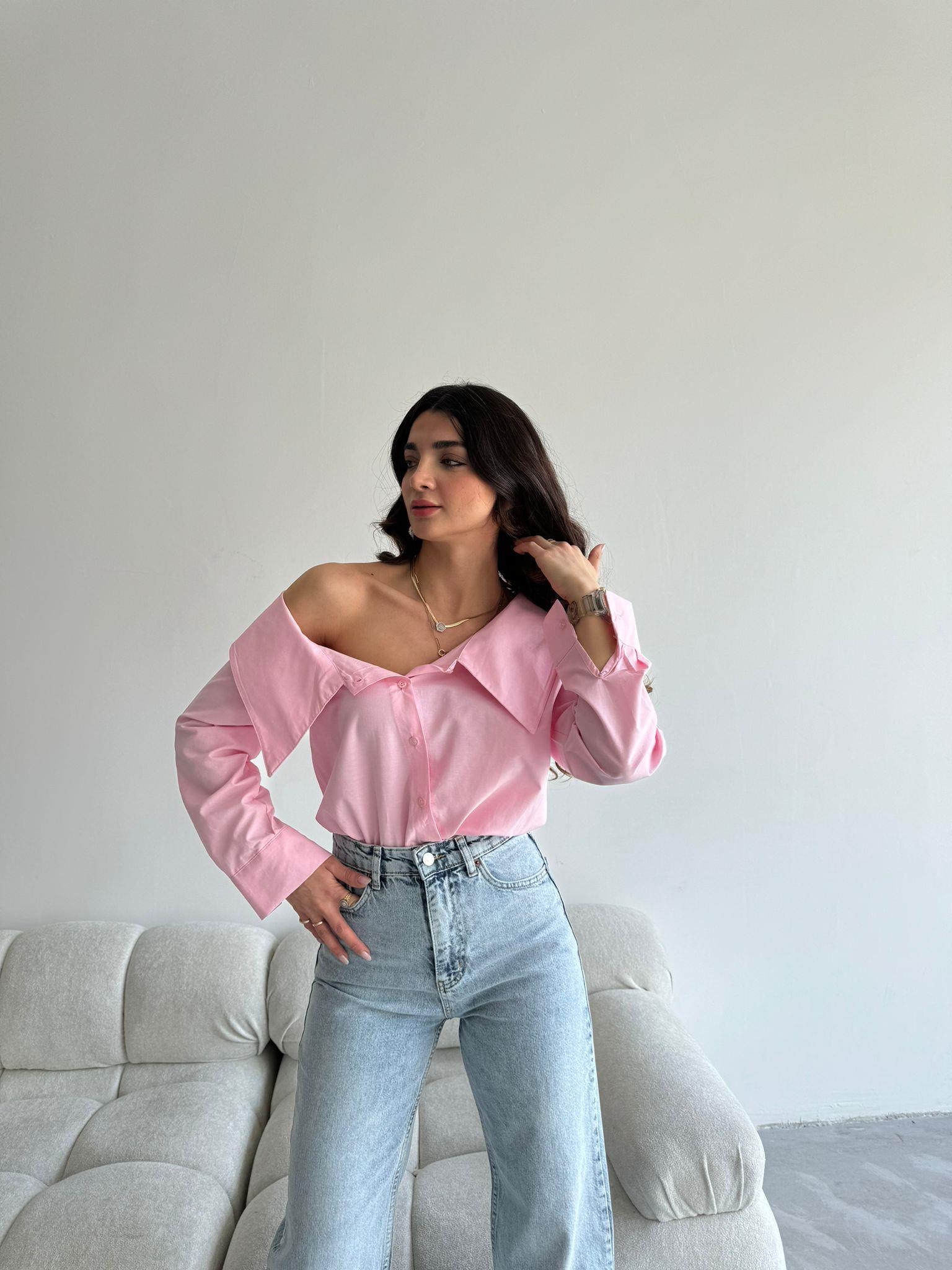 Pembe Yaka Detaylı Tasarım Gömlek