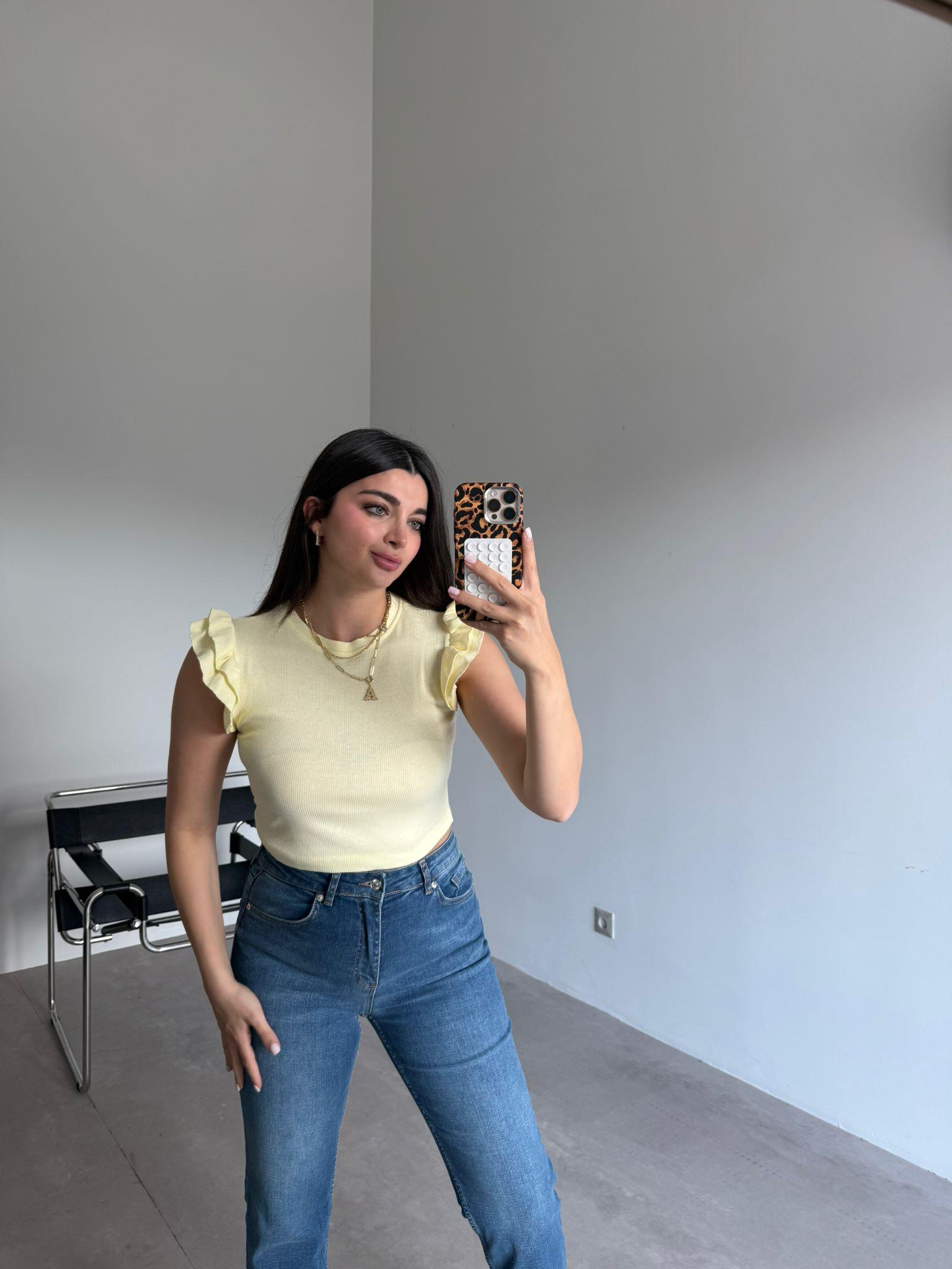 Sarı Fırfır Detaylı Fitilli Tişört