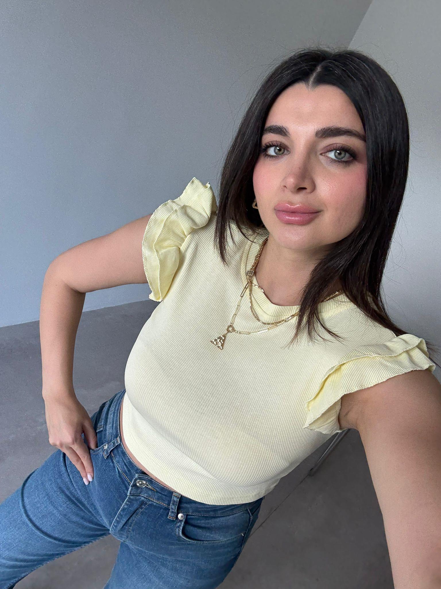 Sarı Fırfır Detaylı Fitilli Tişört