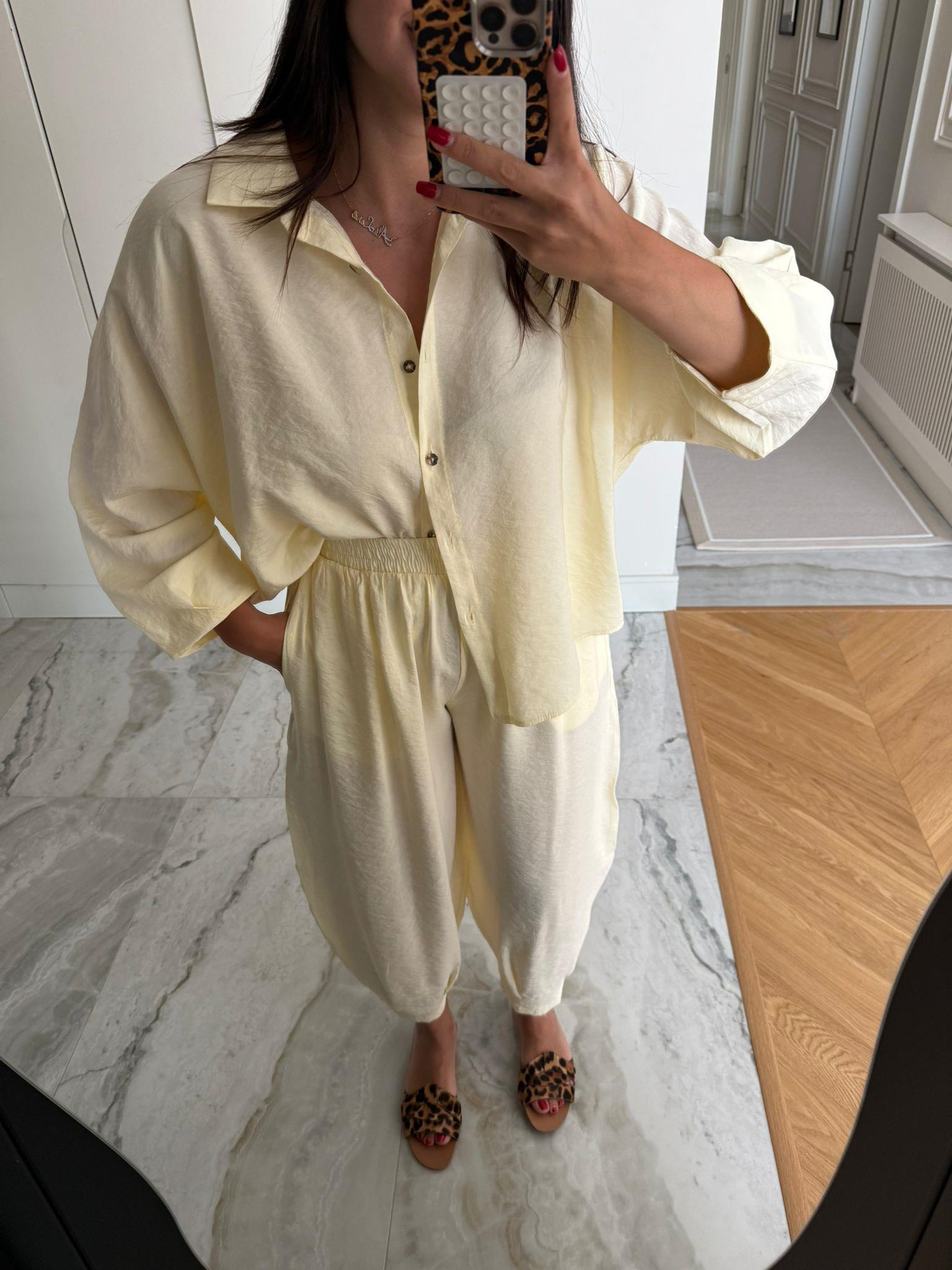 Sarı Pantolonlu Tensel Takım