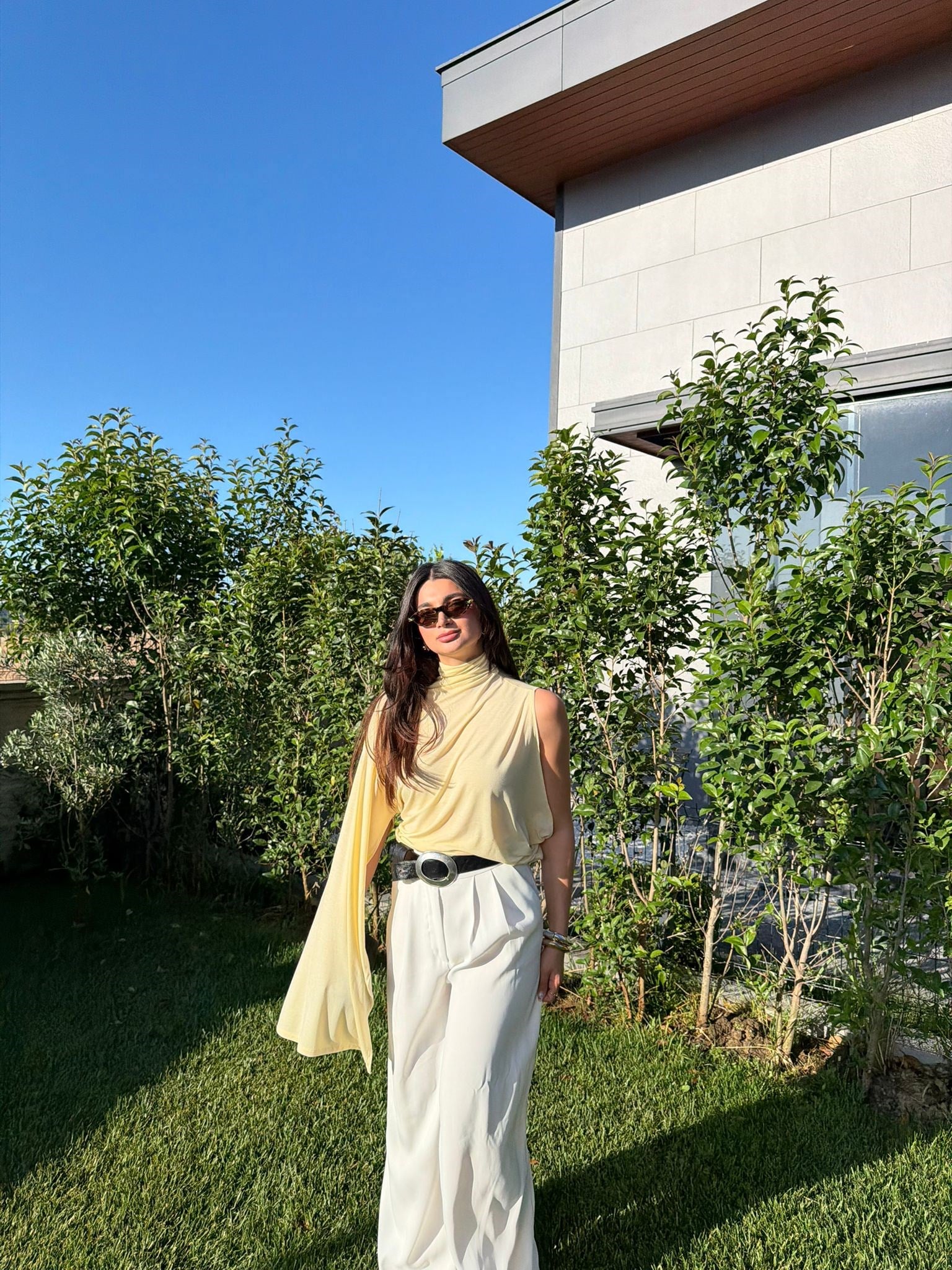 Sarı Tek Kol Tasarım Bluz