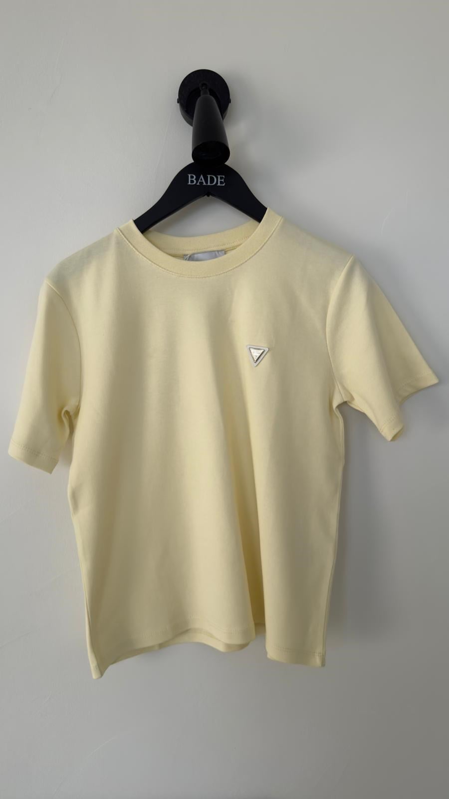 Sarı Üçgen Marka Model Basic Tişört