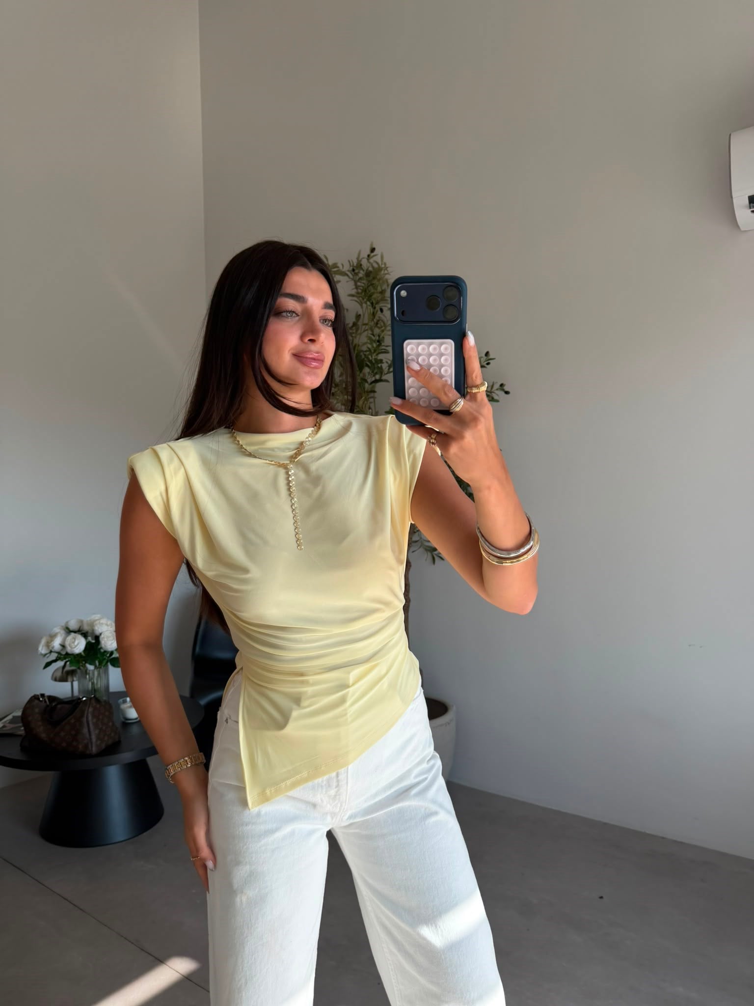 Sarı Vatkalı Yırtmaçlı Bluz