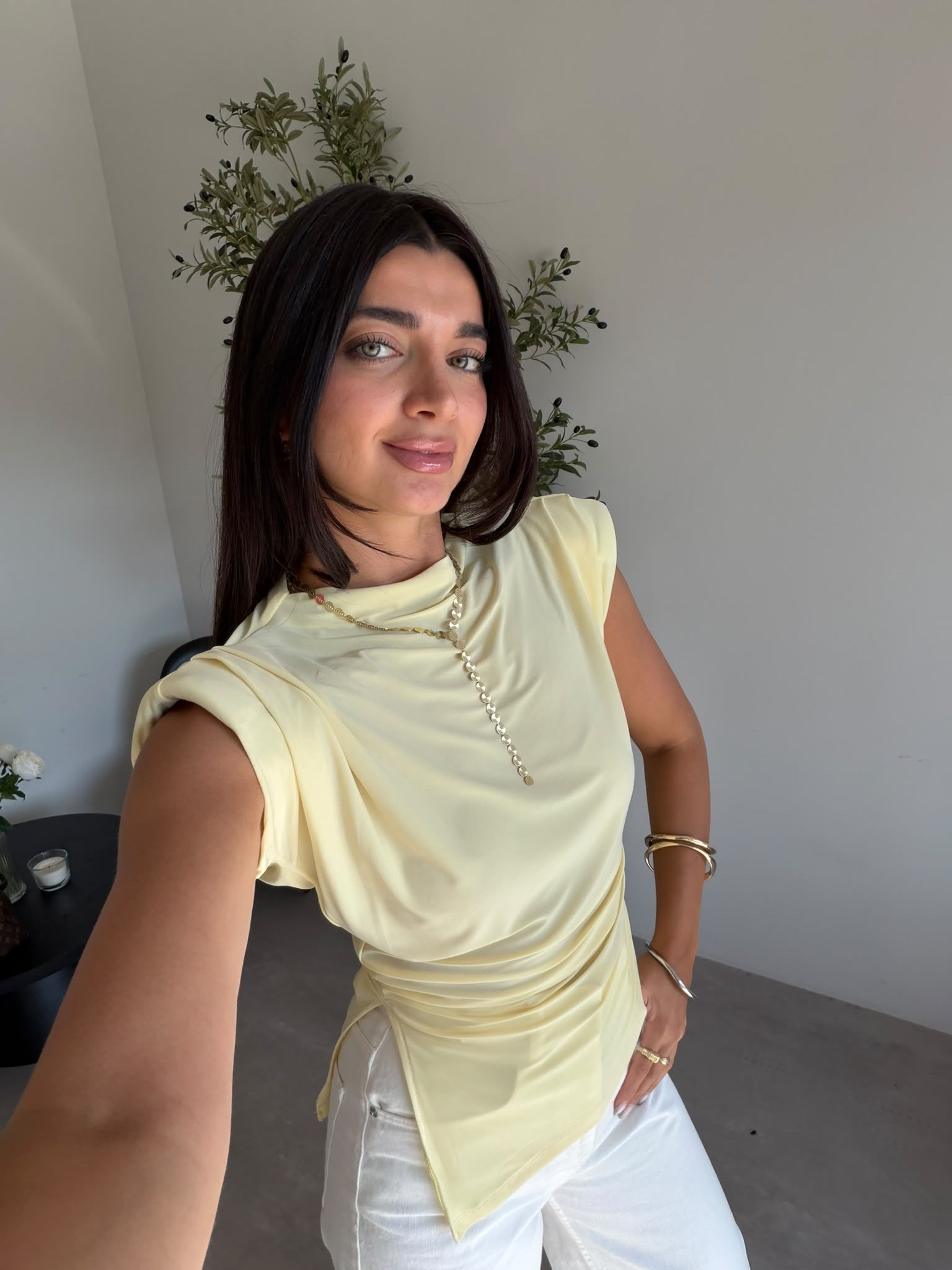 Sarı Vatkalı Yırtmaçlı Bluz