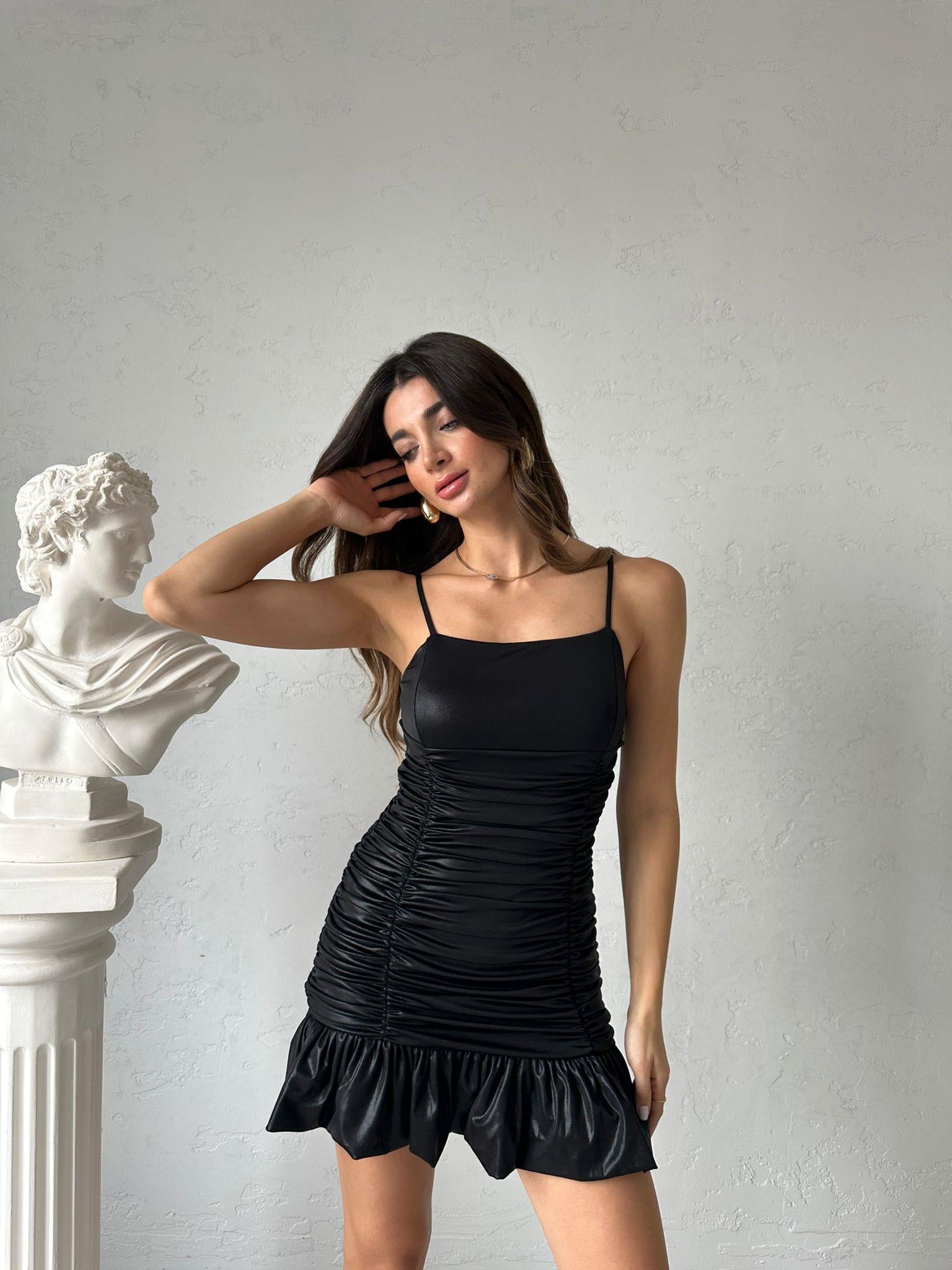 Siyah Askılı Drape Elbise