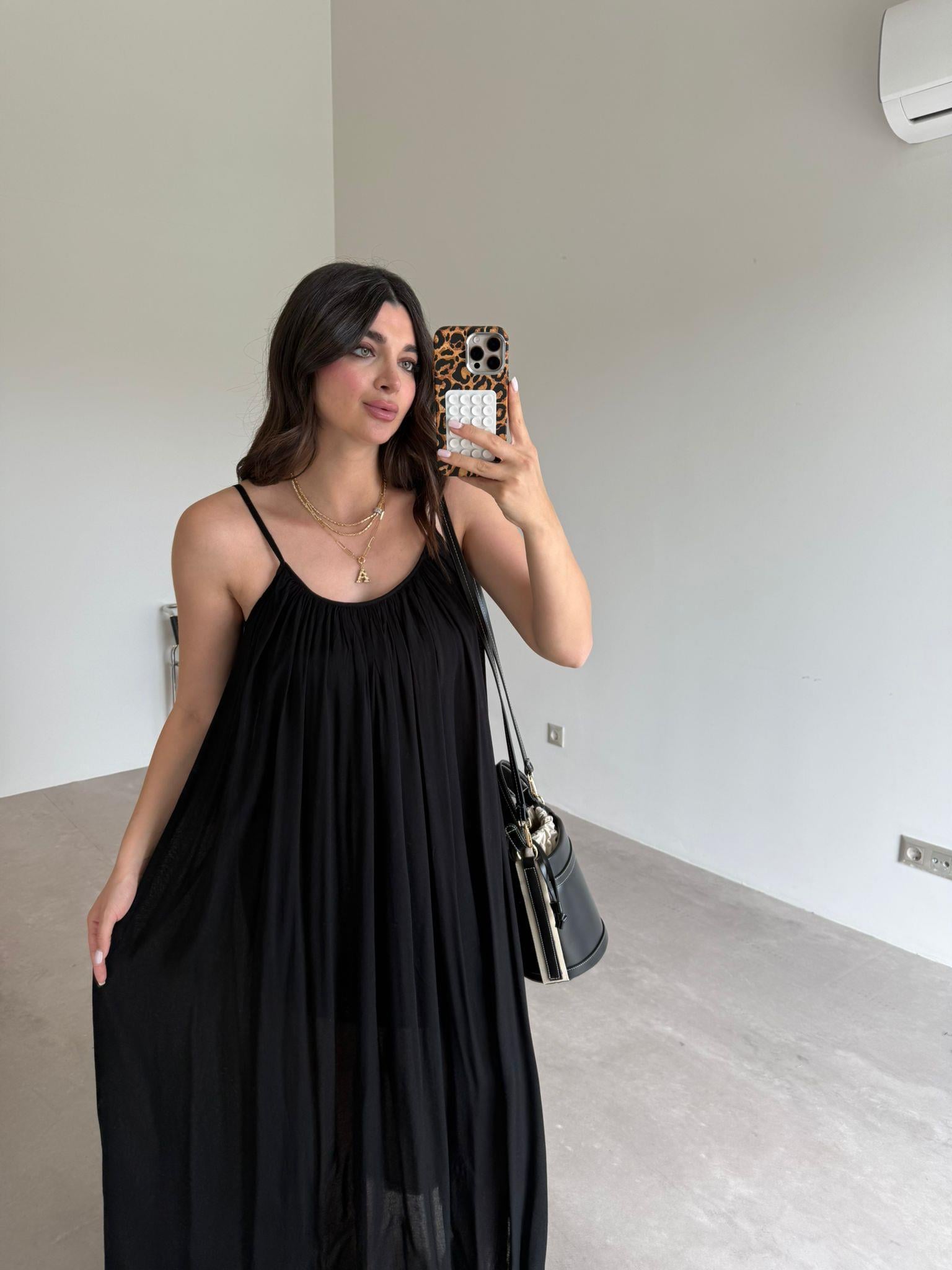 Siyah Askılı Shay Elbise