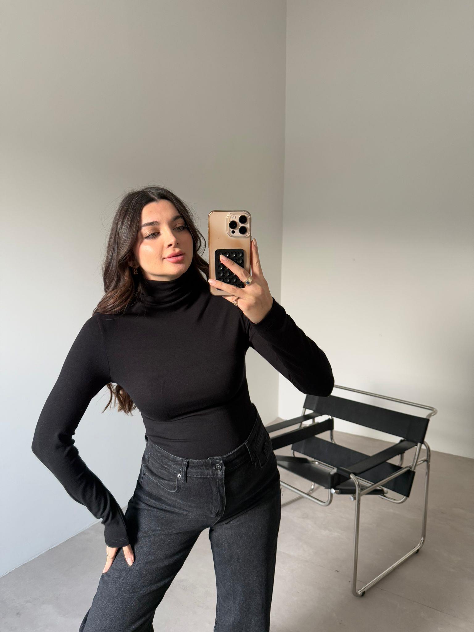 Siyah Balıkçı Yaka Helen Bluz