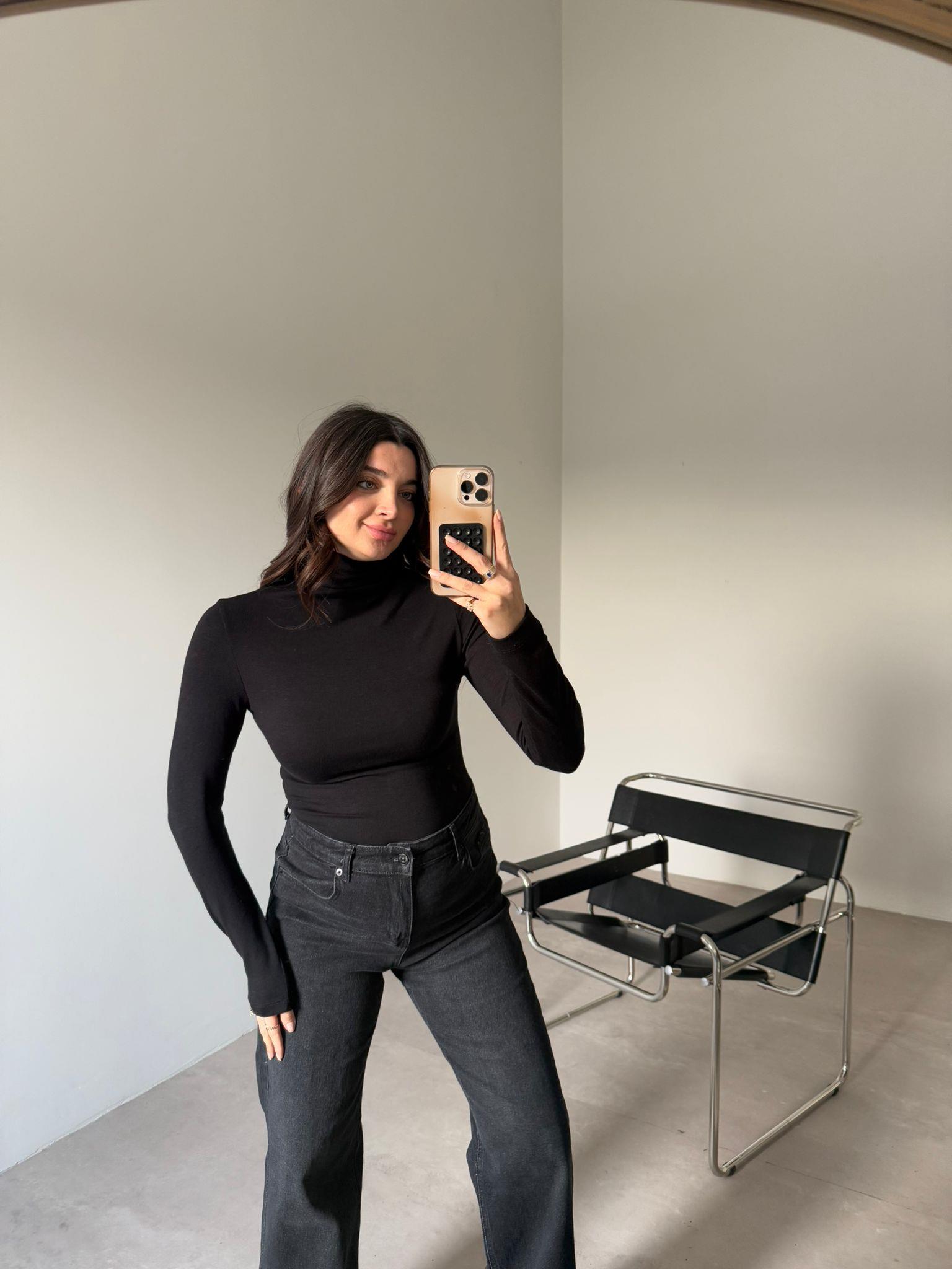 Siyah Balıkçı Yaka Helen Bluz