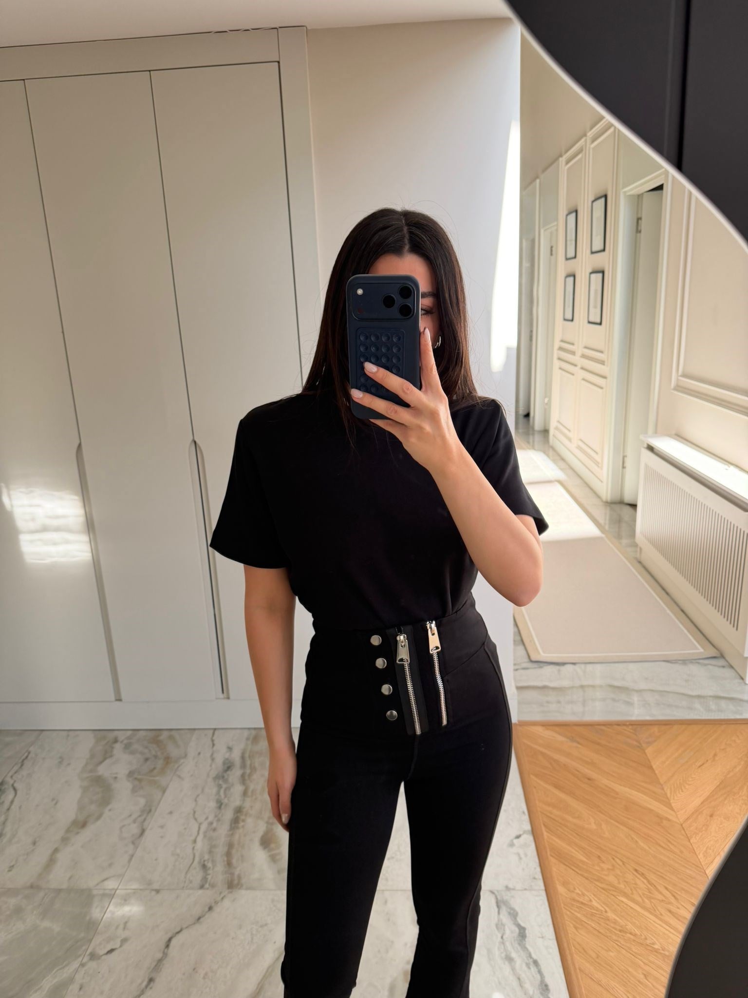 Siyah Bisiklet Yaka Babe Basic Tişört