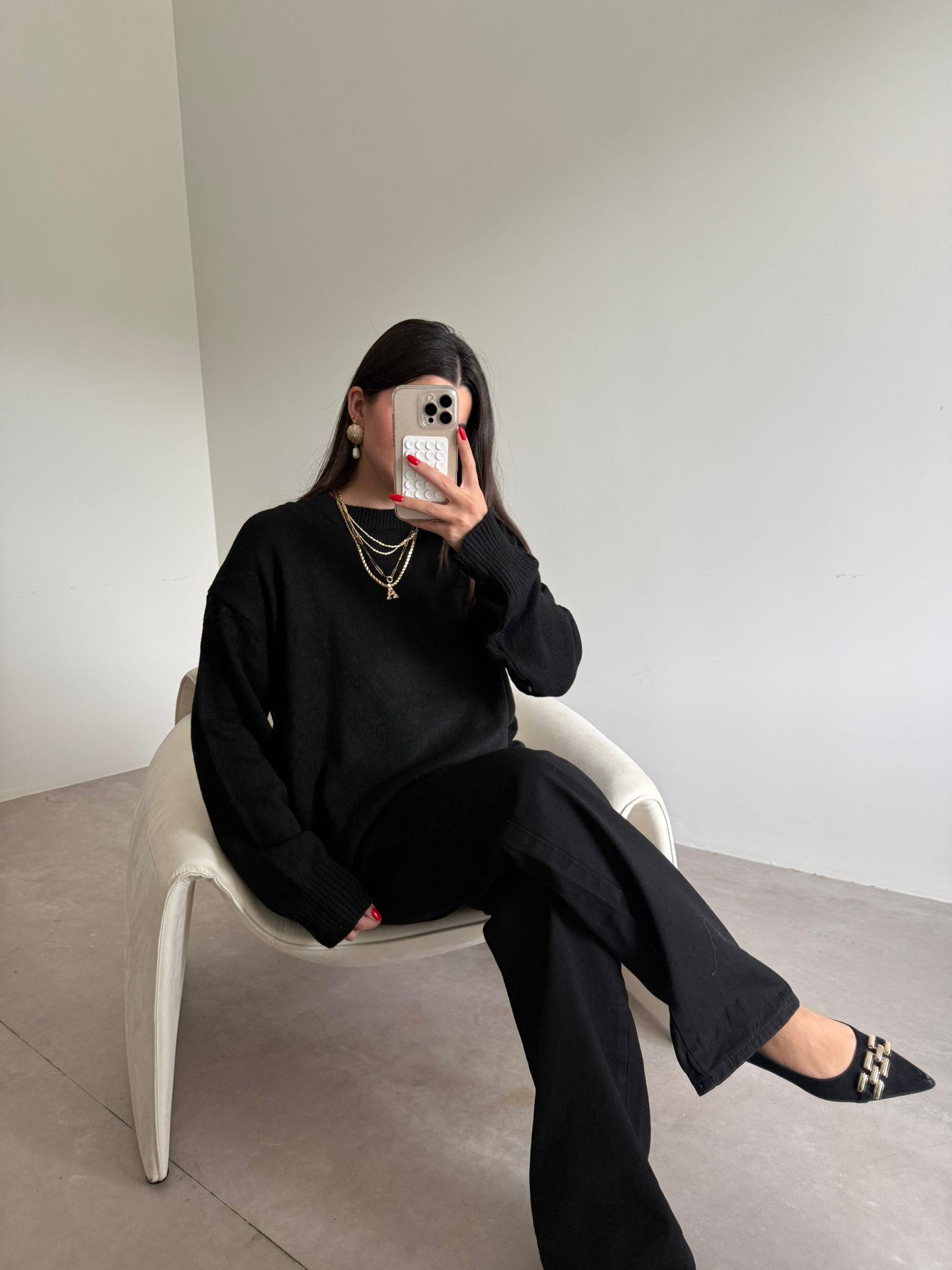 Siyah Bisiklet Yaka Oversize Kazak
