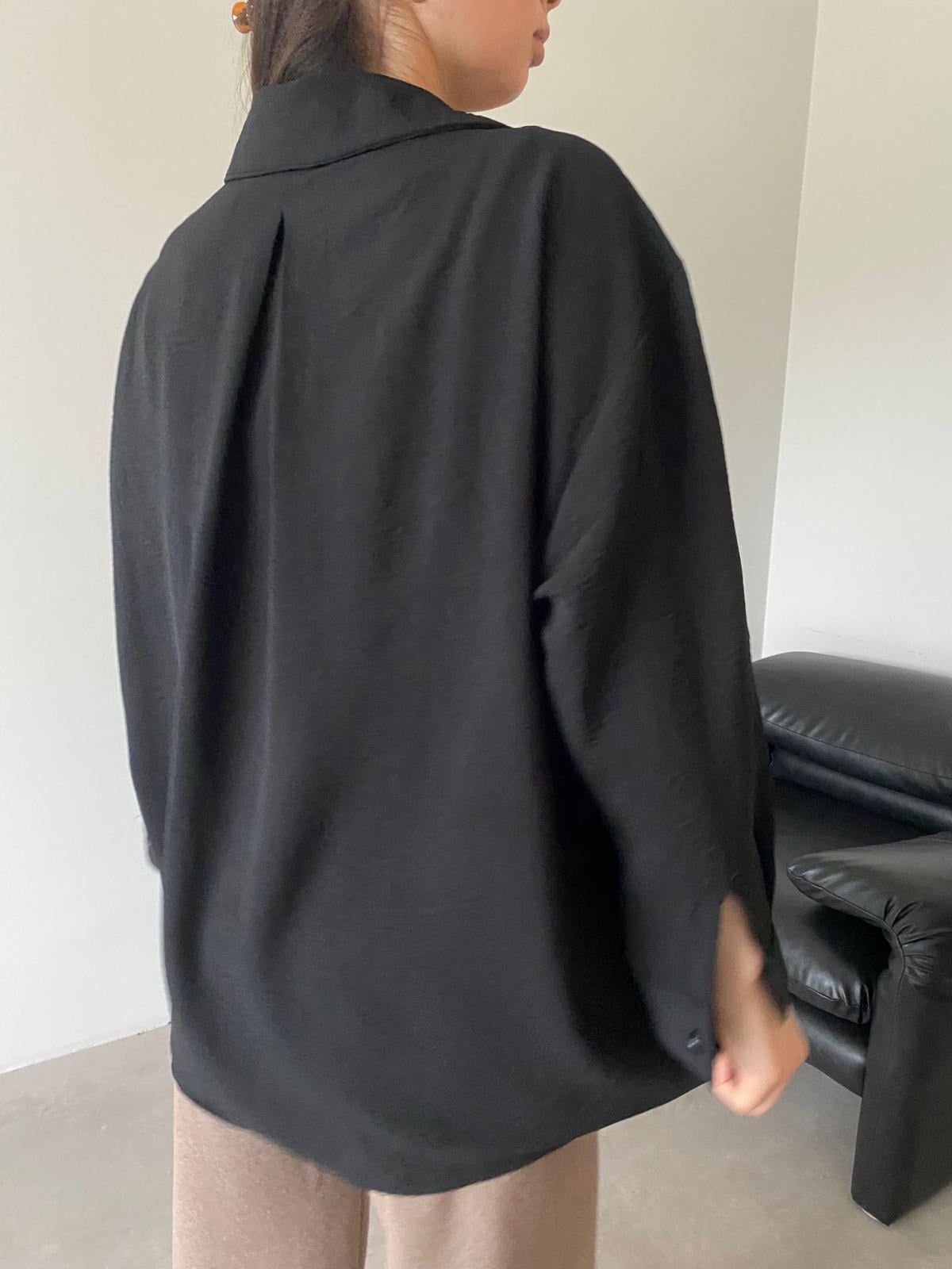 Siyah Cepli Oversize Gömlek