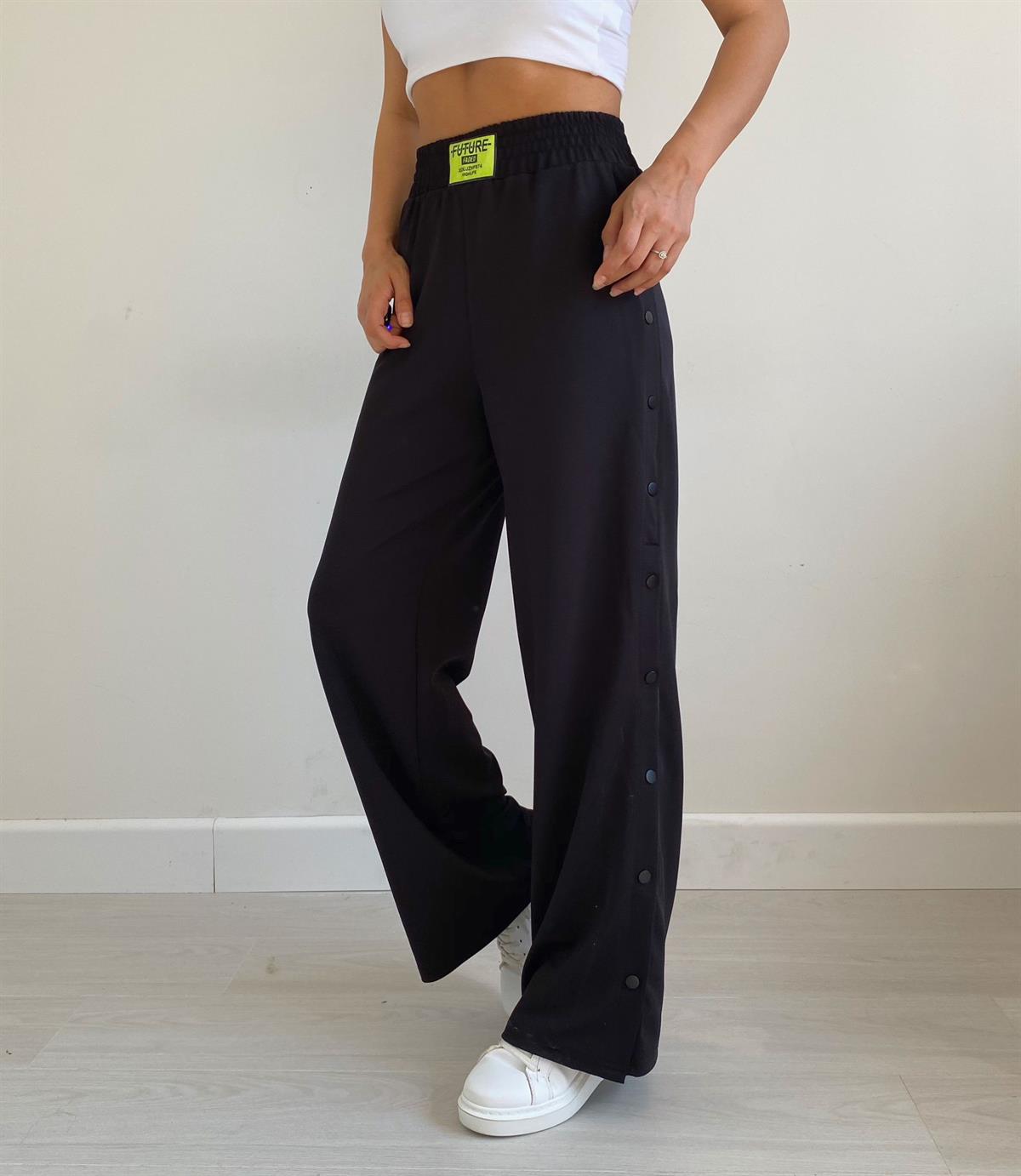 Siyah Çıtçıt Detaylı Bol Paça Pantolon