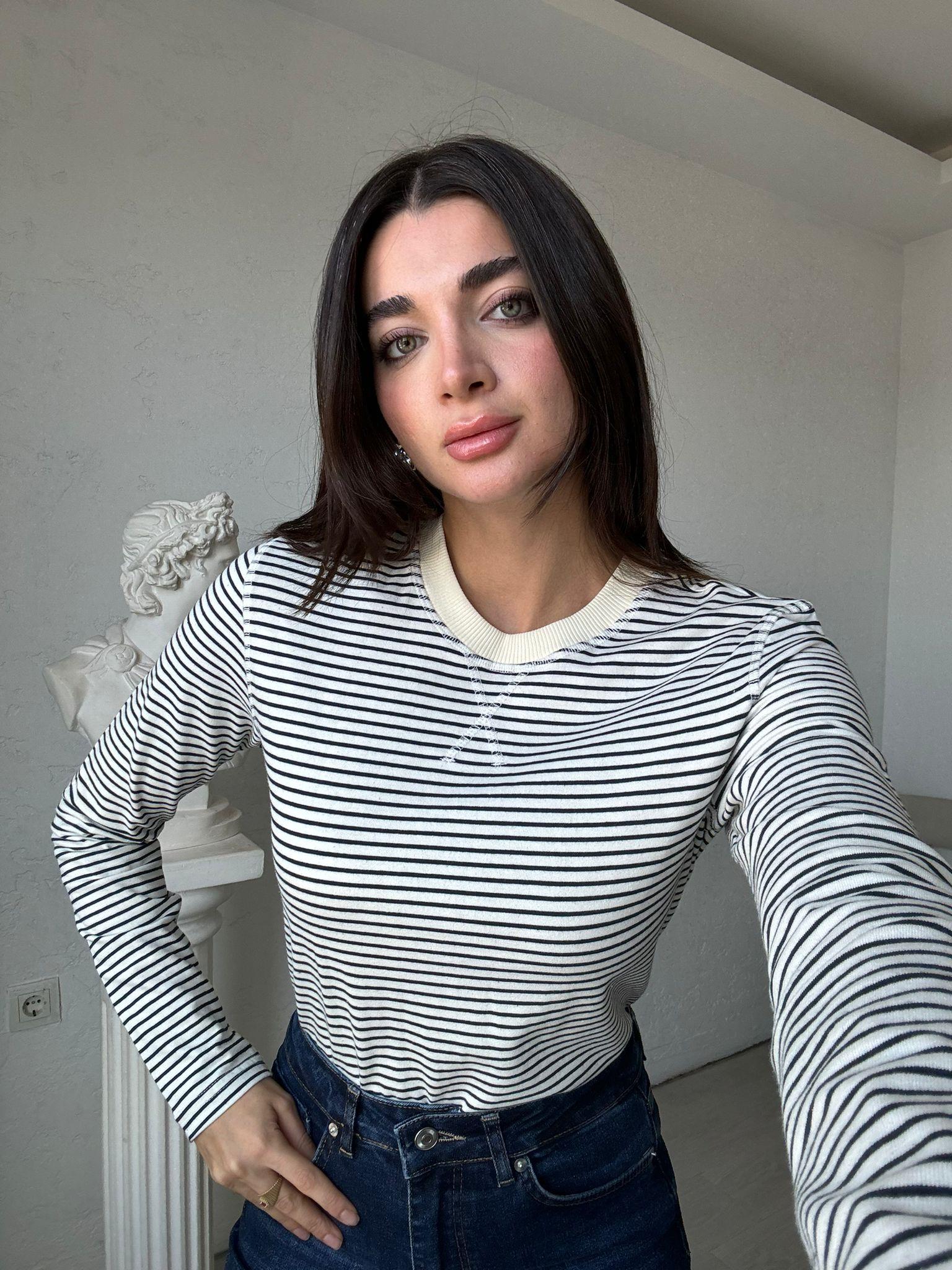 Siyah Çizgili Basic Sweat