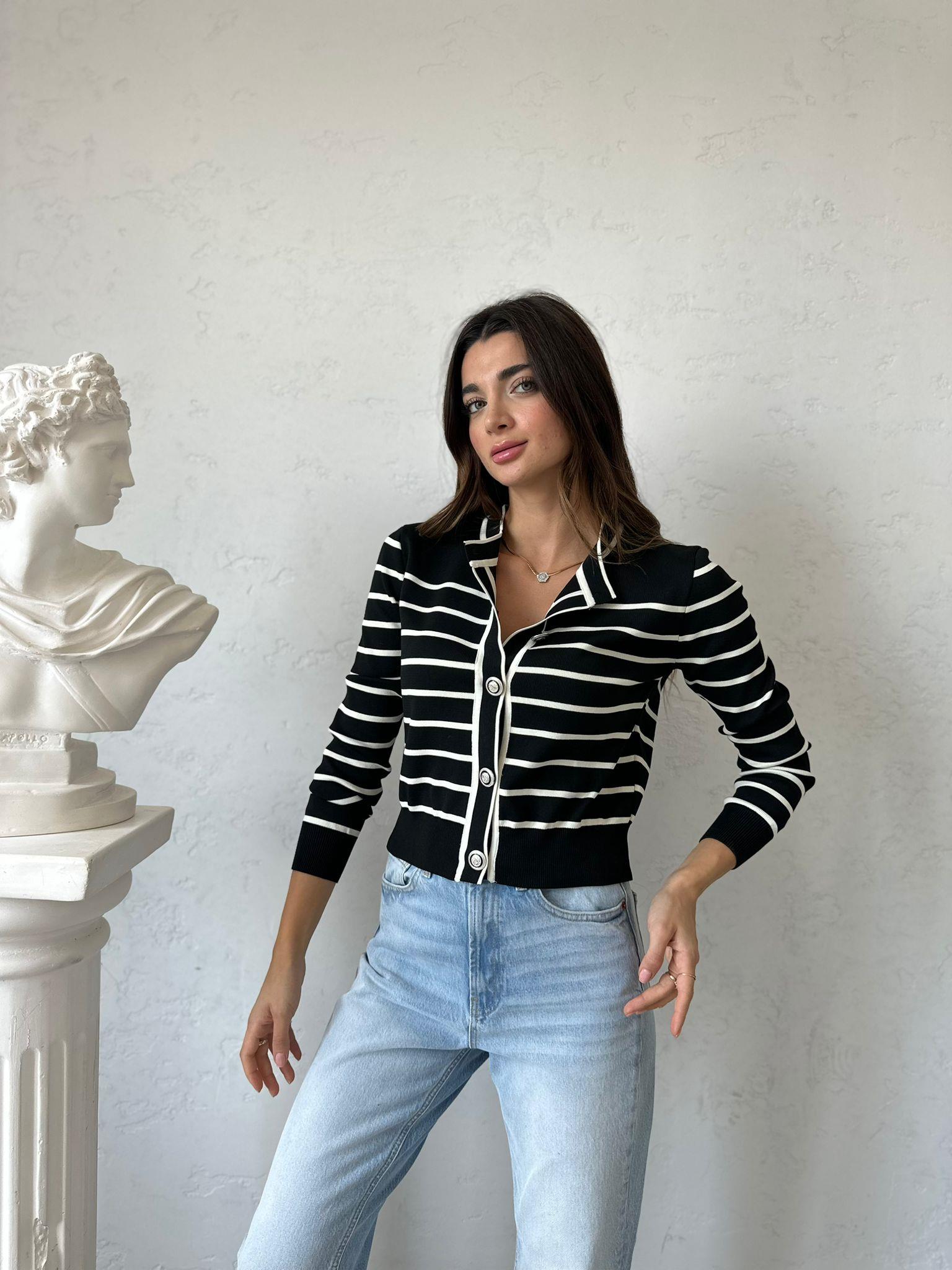 Siyah Çizgili Esta Hırka