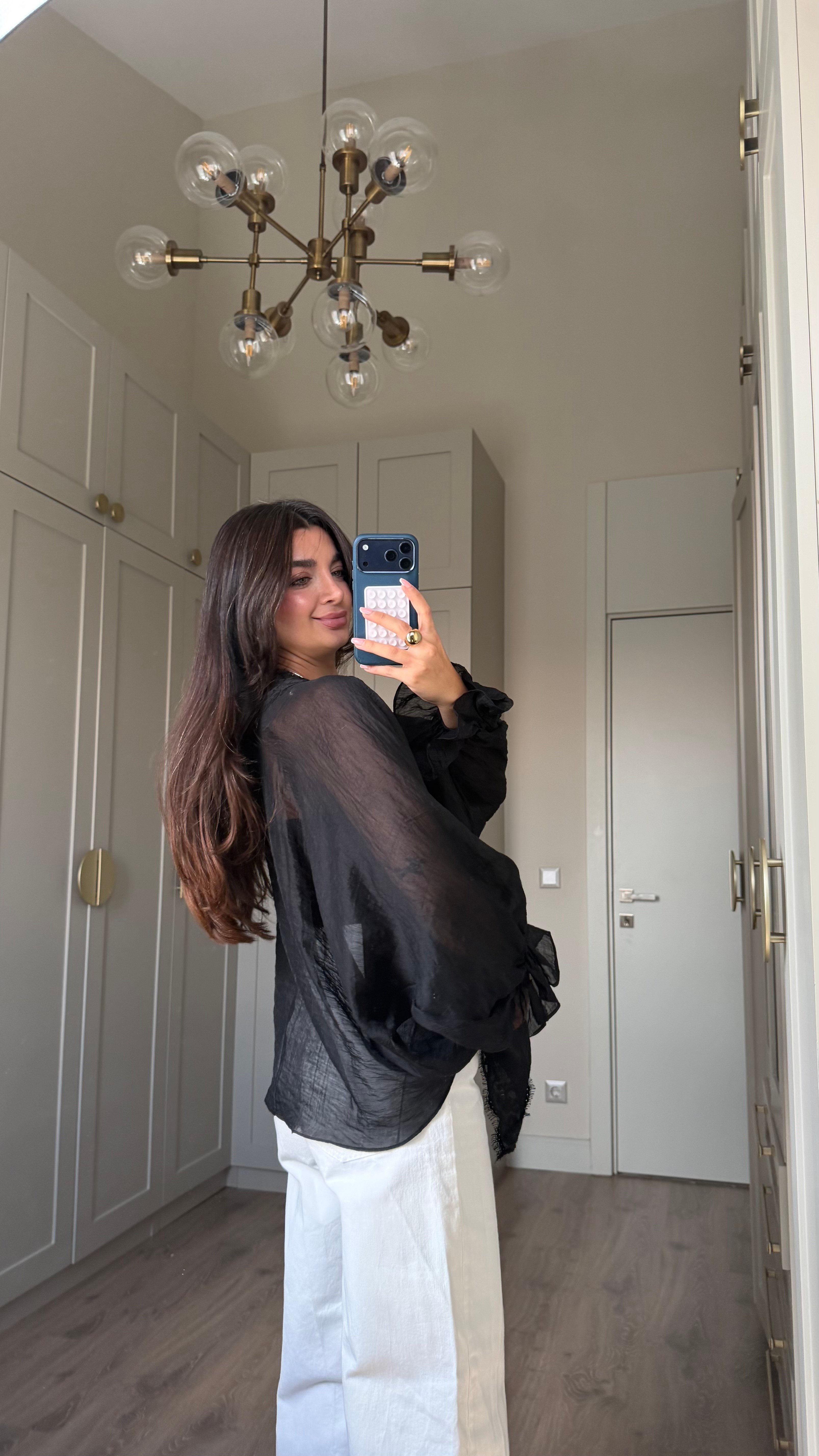 Siyah Dantelli Tül Gömlek